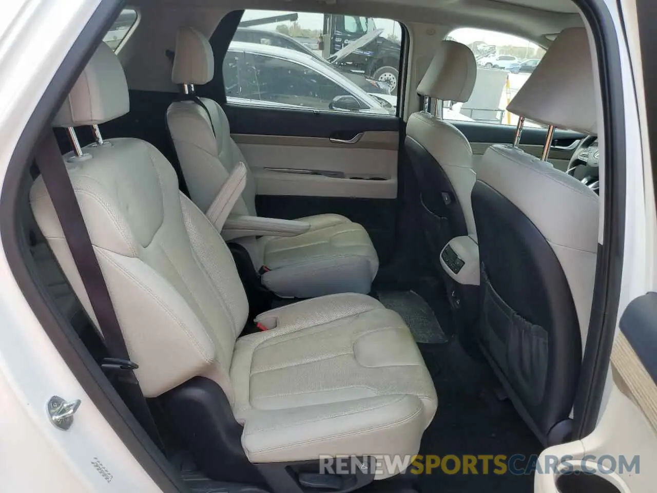 11 Photograph of a damaged car KM8R44HE0MU245233 HYUNDAI PALISADE 2021