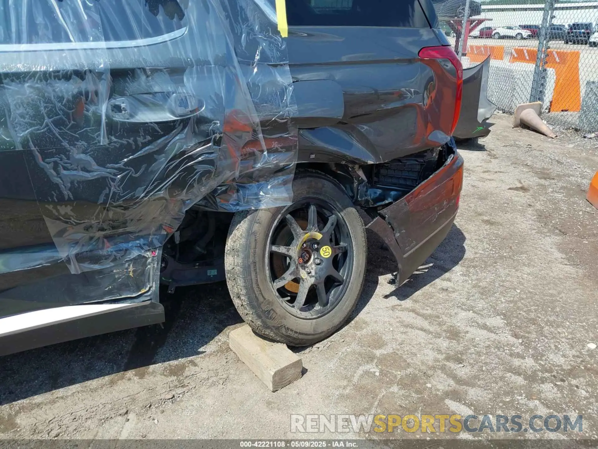 12 Photograph of a damaged car KM8R4DHE2MU184984 HYUNDAI PALISADE 2021