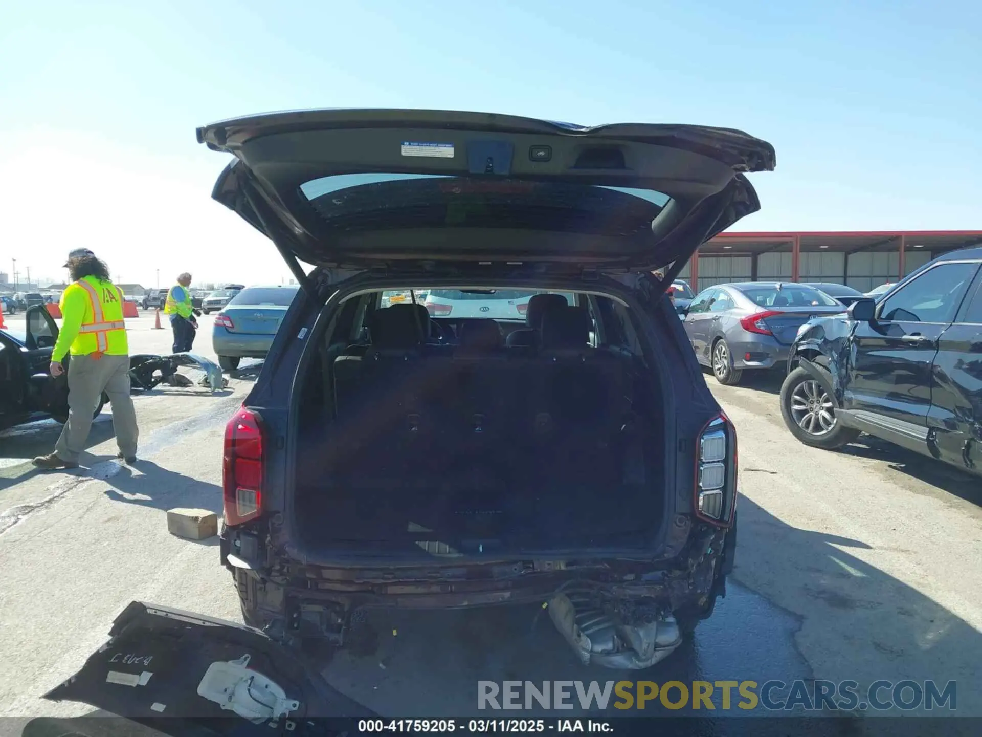 17 Photograph of a damaged car KM8R4DHE6MU179464 HYUNDAI PALISADE 2021