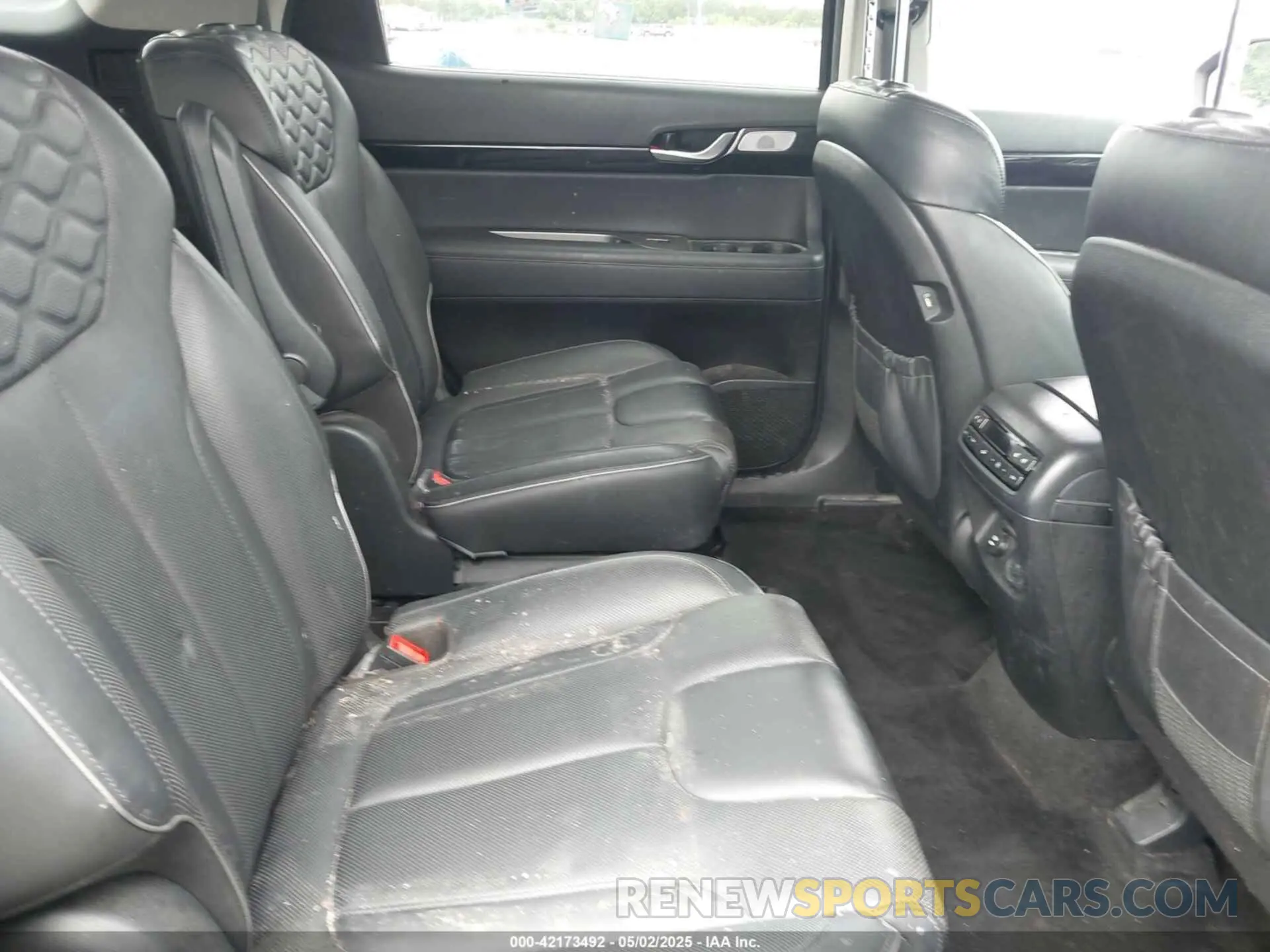 8 Photograph of a damaged car KM8R54HE6MU267606 HYUNDAI PALISADE 2021