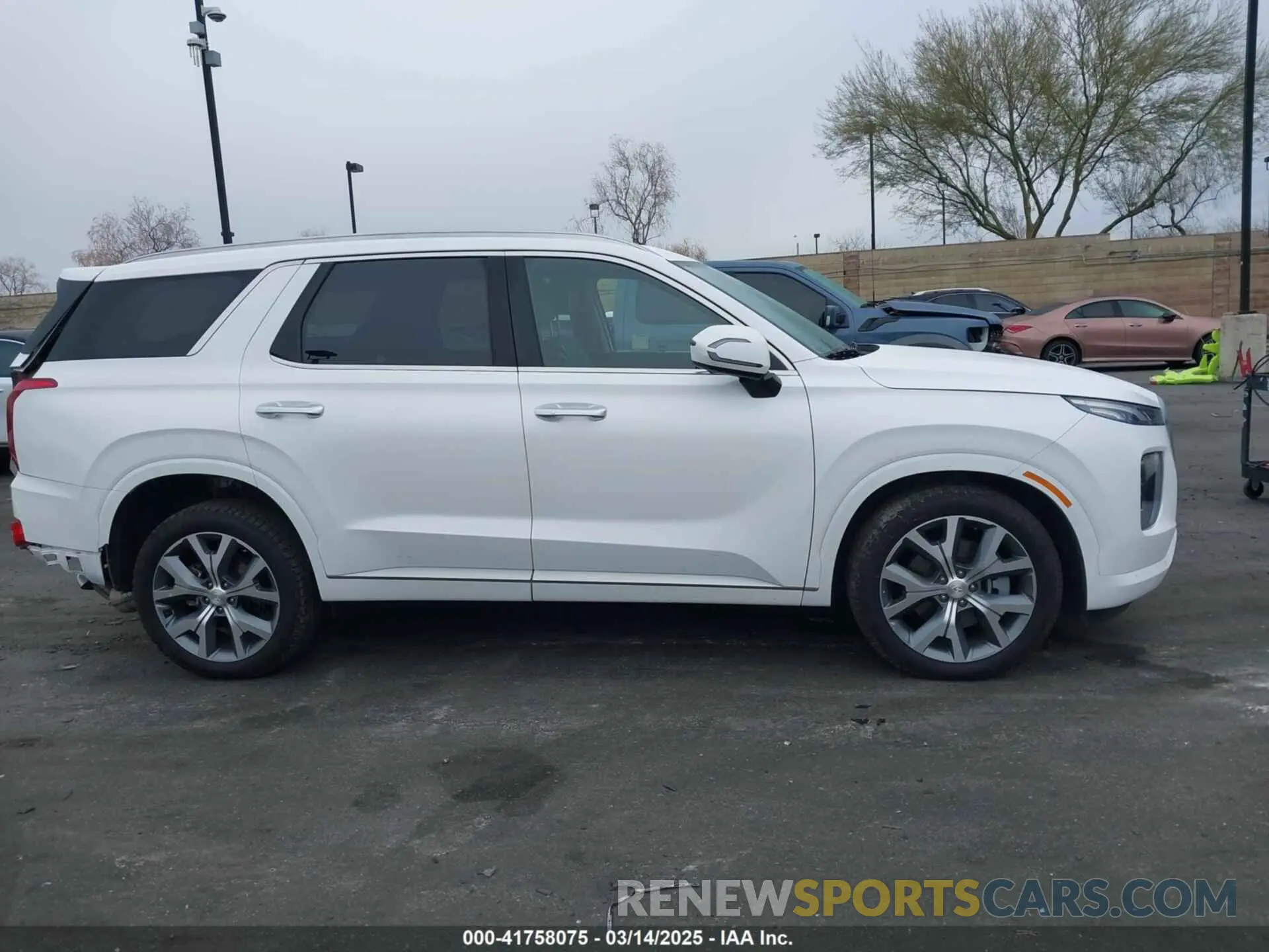13 Photograph of a damaged car KM8R5DHE2MU212263 HYUNDAI PALISADE 2021
