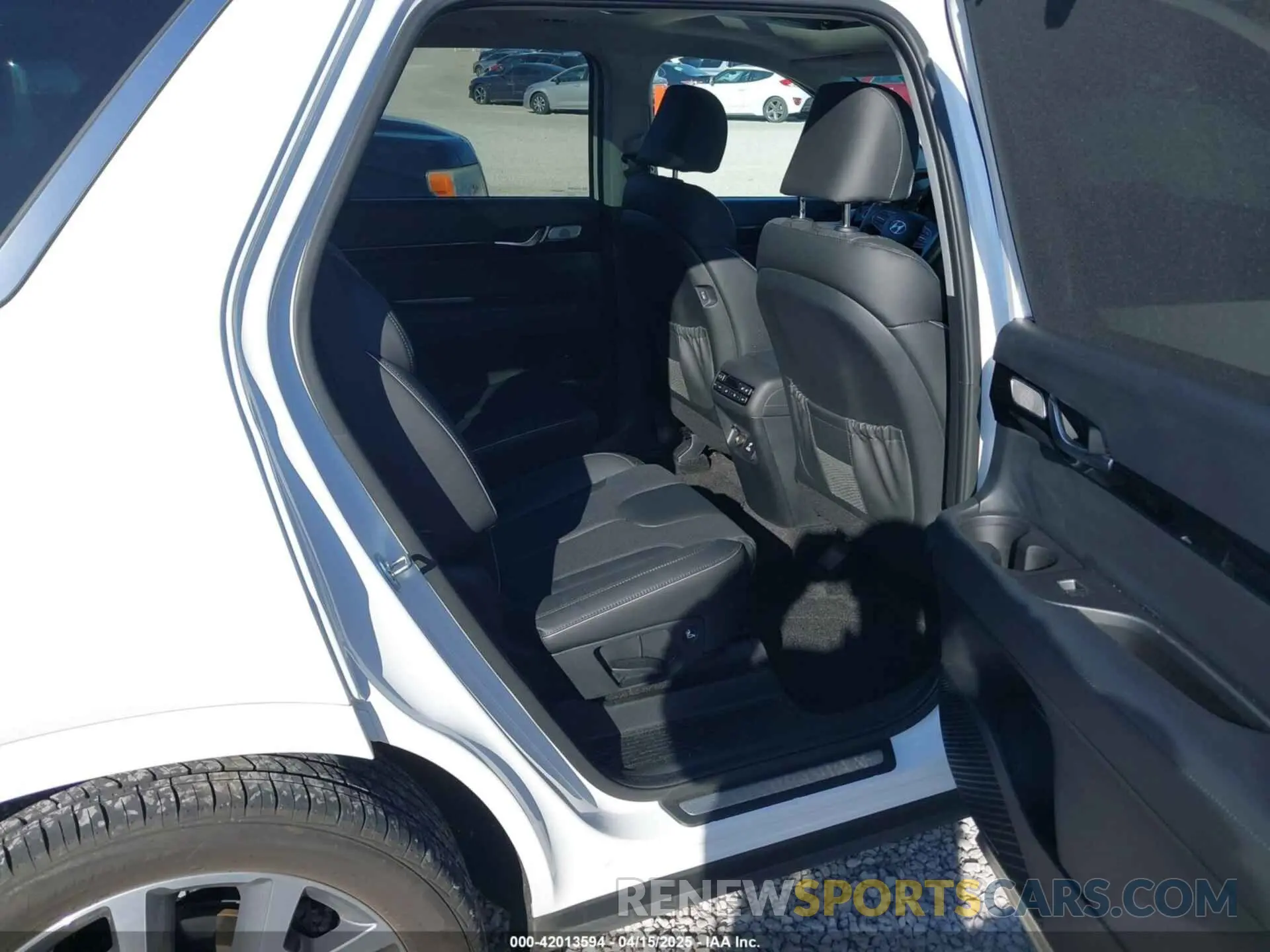 8 Photograph of a damaged car KM8R5DHE2MU295886 HYUNDAI PALISADE 2021