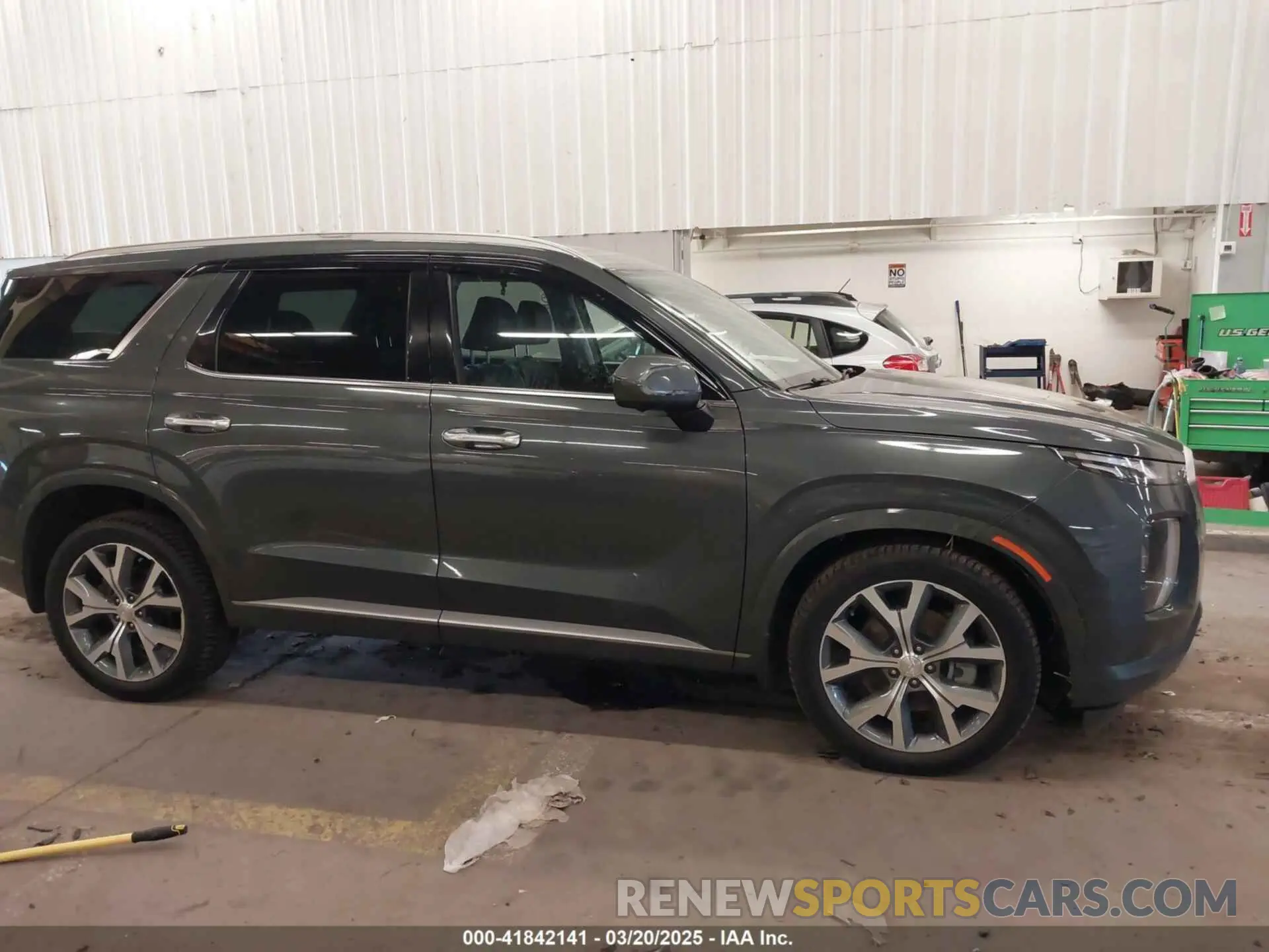 13 Photograph of a damaged car KM8R5DHE9MU214902 HYUNDAI PALISADE 2021