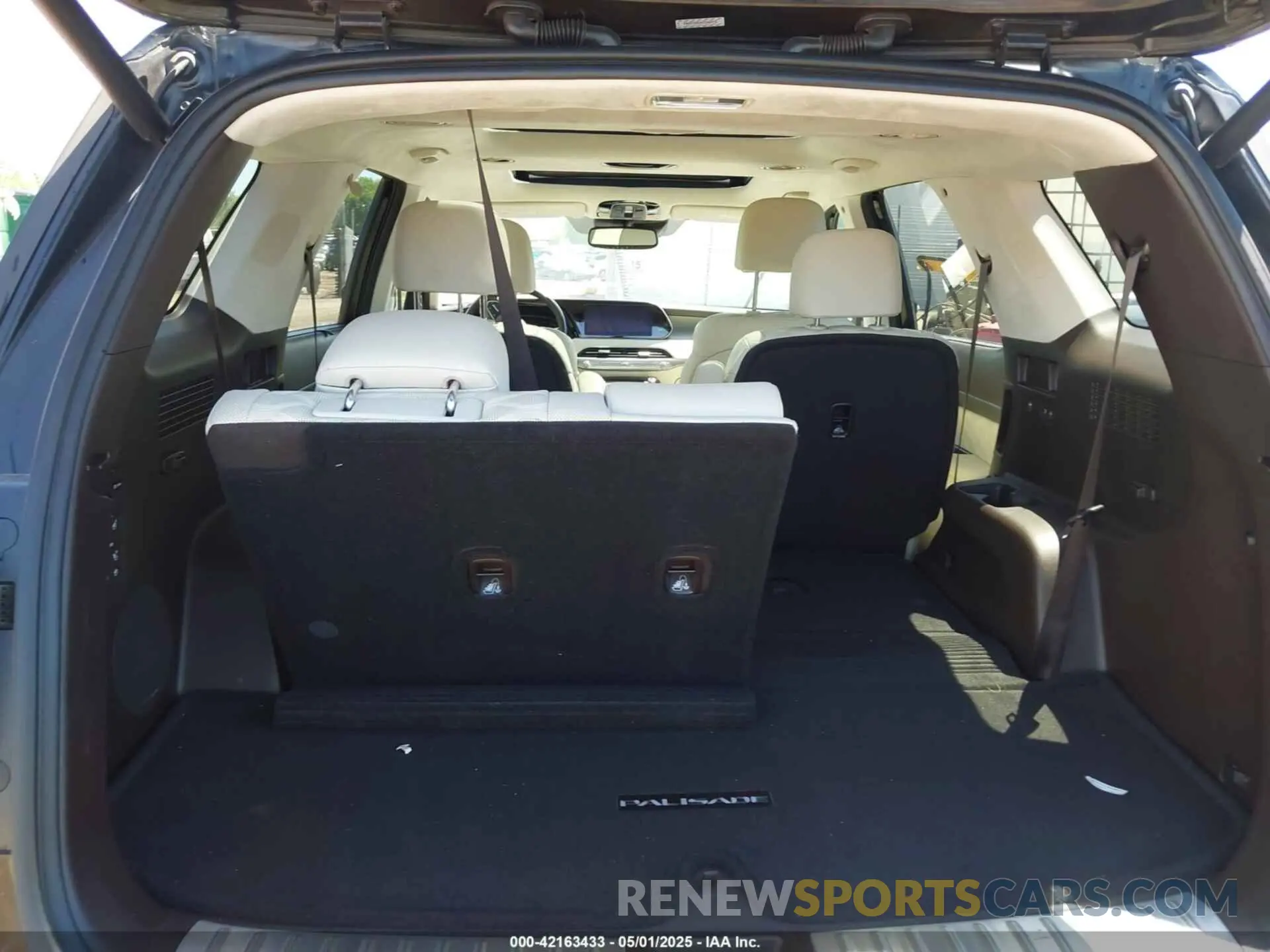 12 Photograph of a damaged car KM8R7DHE0MU206472 HYUNDAI PALISADE 2021