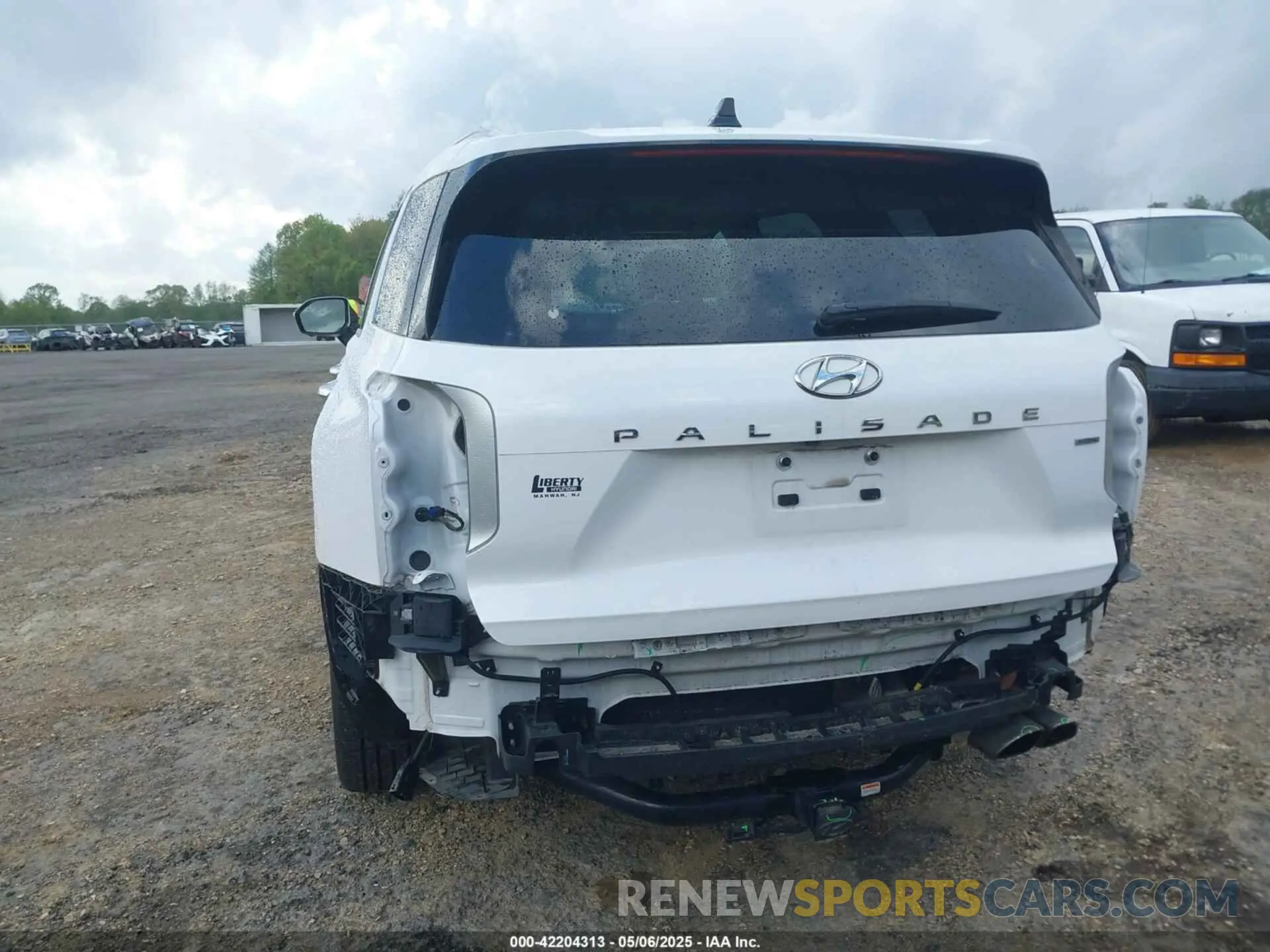 17 Photograph of a damaged car KM8R7DHEXMU183458 HYUNDAI PALISADE 2021