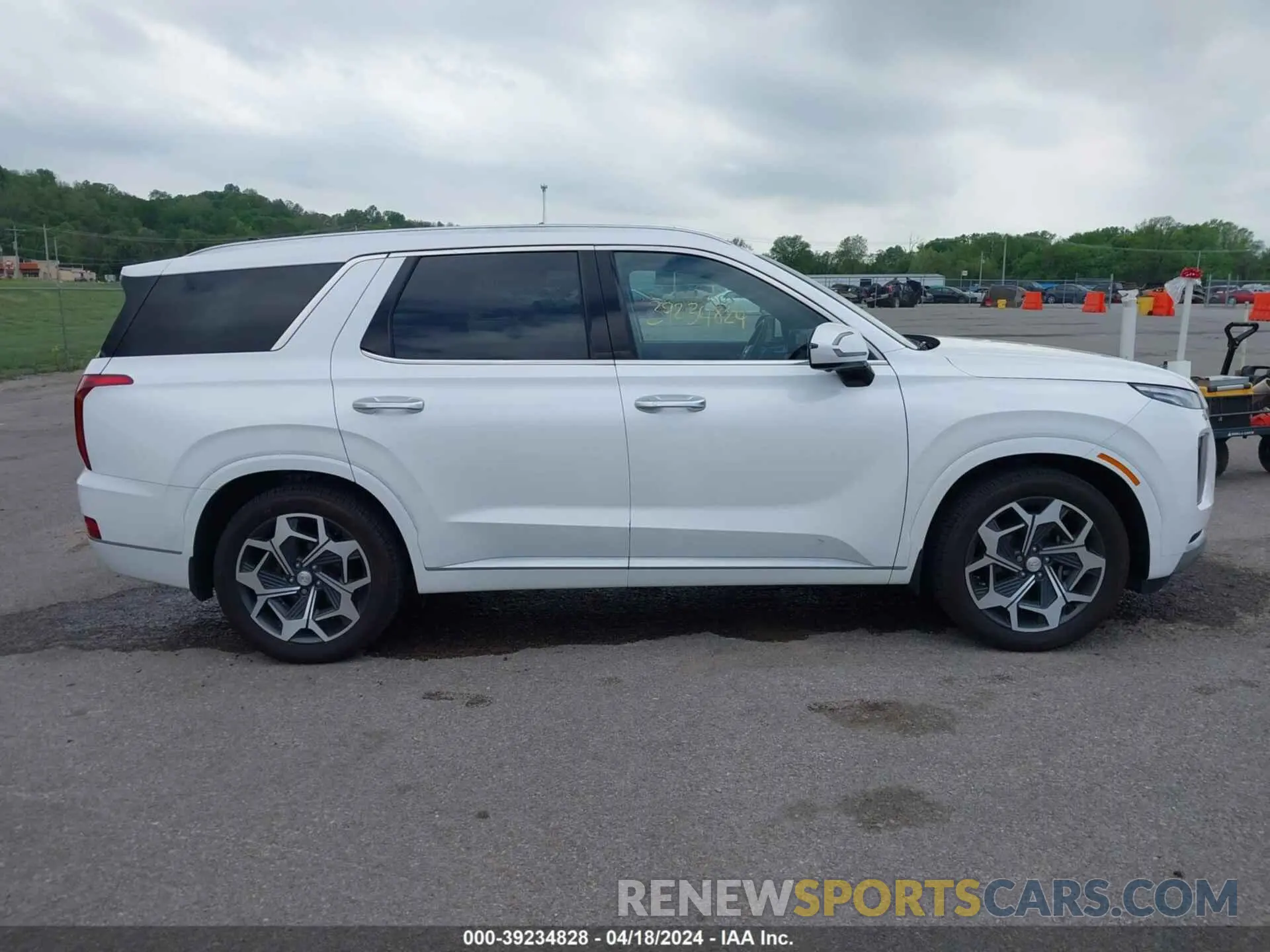 13 Photograph of a damaged car KM8R7DHEXMU309978 HYUNDAI PALISADE 2021