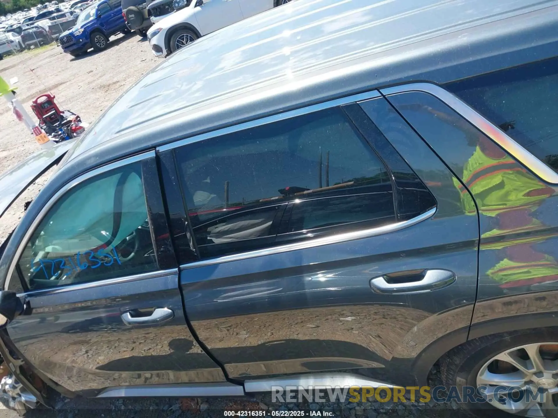 14 Photograph of a damaged car KM8R14HEXNU362988 HYUNDAI PALISADE 2022