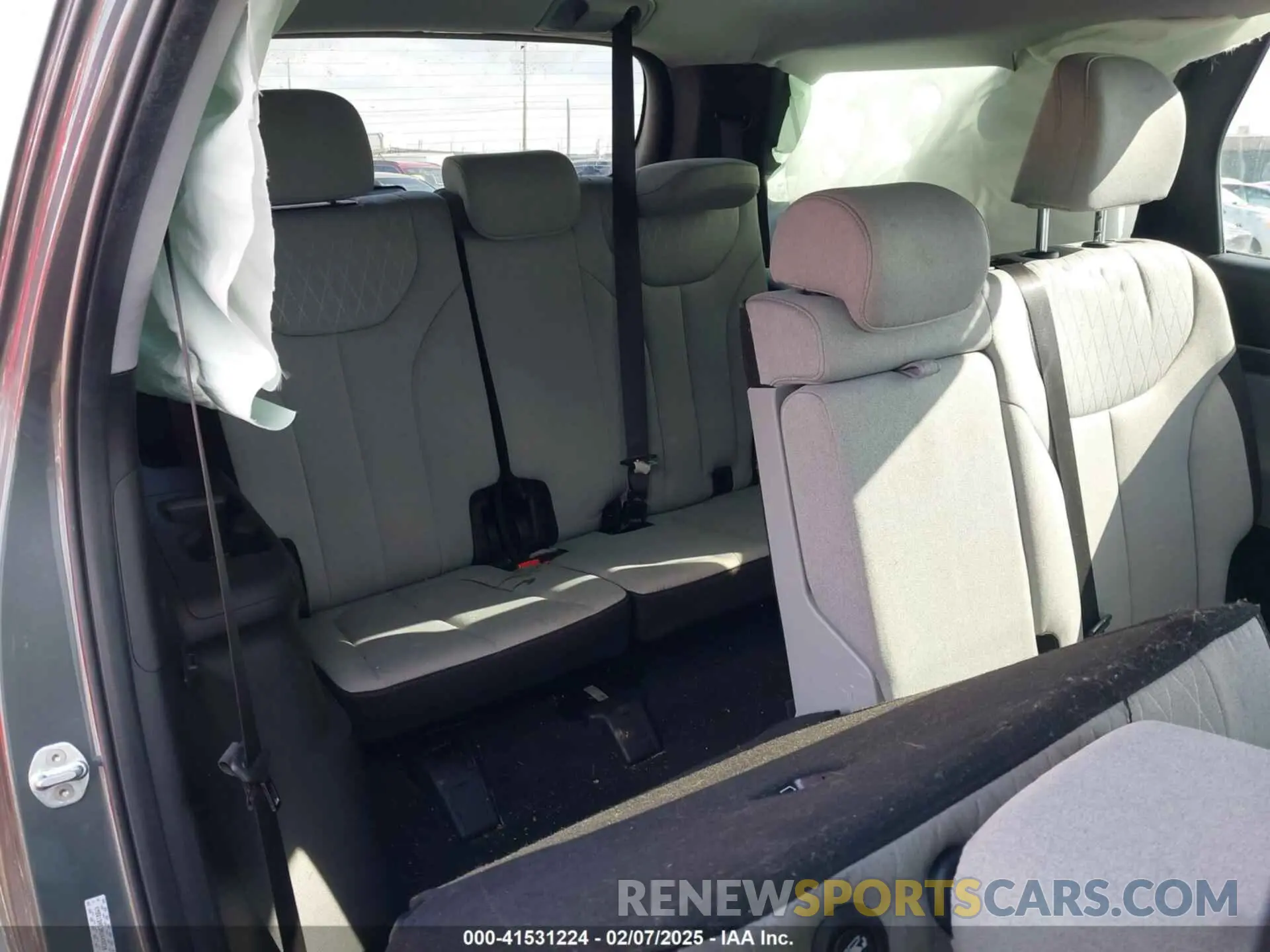 8 Photograph of a damaged car KM8R1DHE3NU449230 HYUNDAI PALISADE 2022