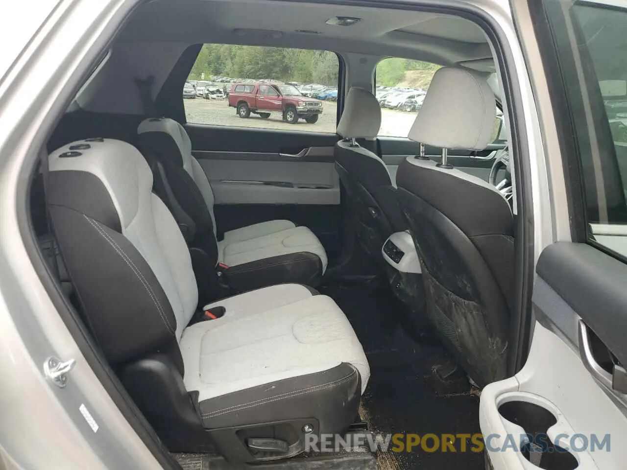 11 Photograph of a damaged car KM8R2DHE1NU435114 HYUNDAI PALISADE 2022