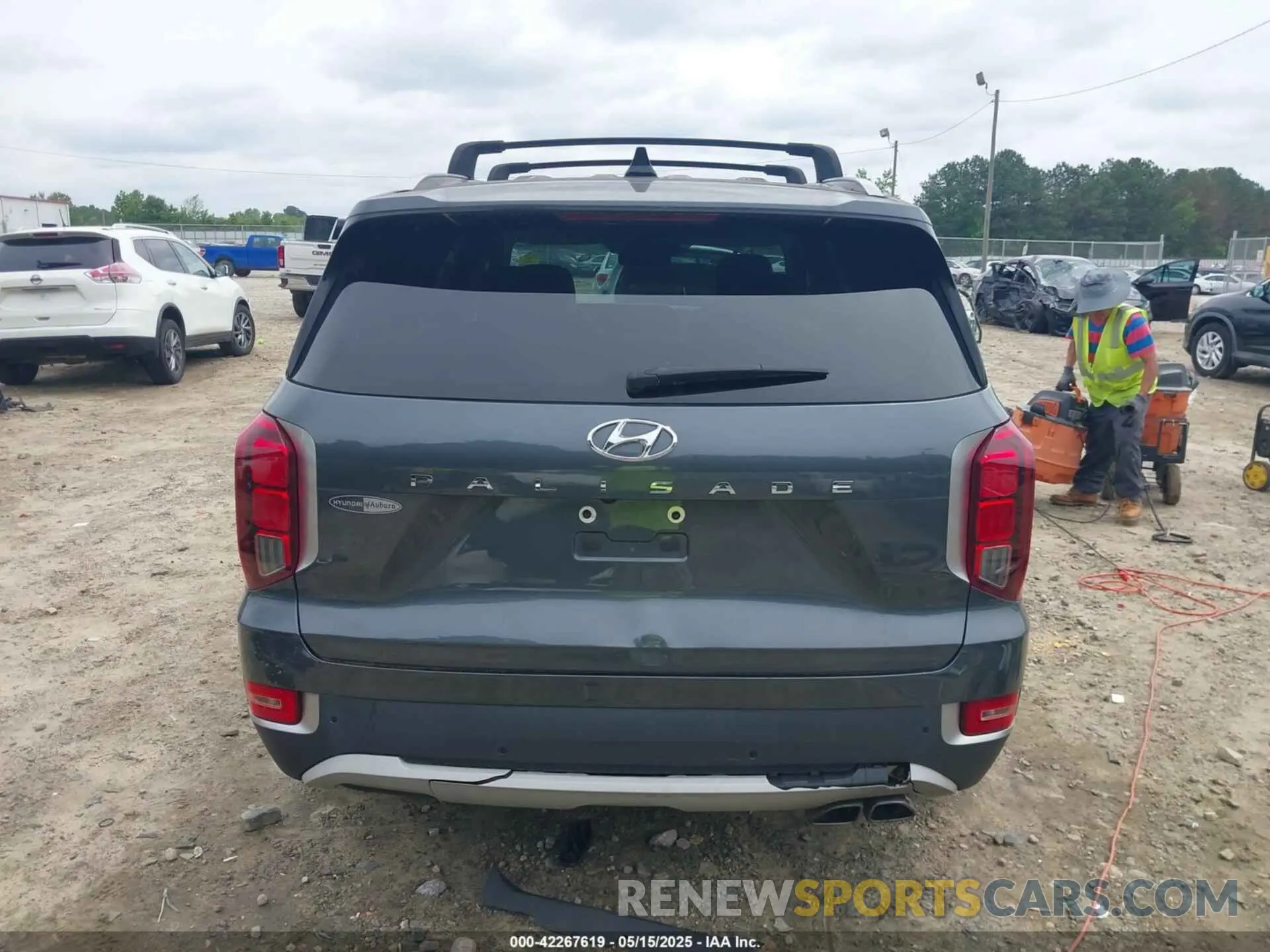 17 Photograph of a damaged car KM8R44HE1NU408585 HYUNDAI PALISADE 2022