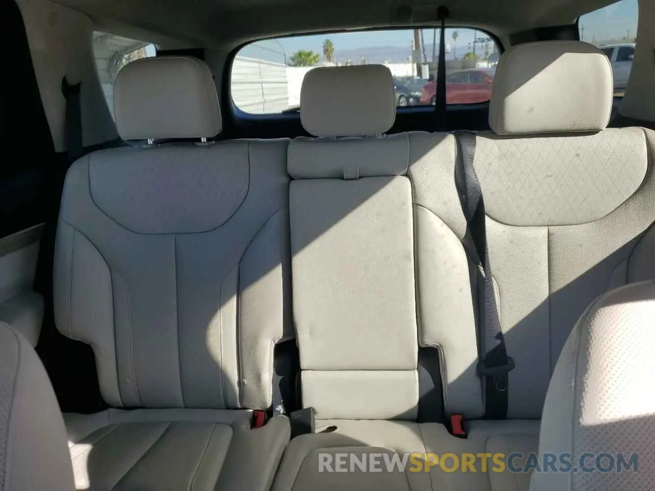 10 Photograph of a damaged car KM8R44HE6NU381514 HYUNDAI PALISADE 2022