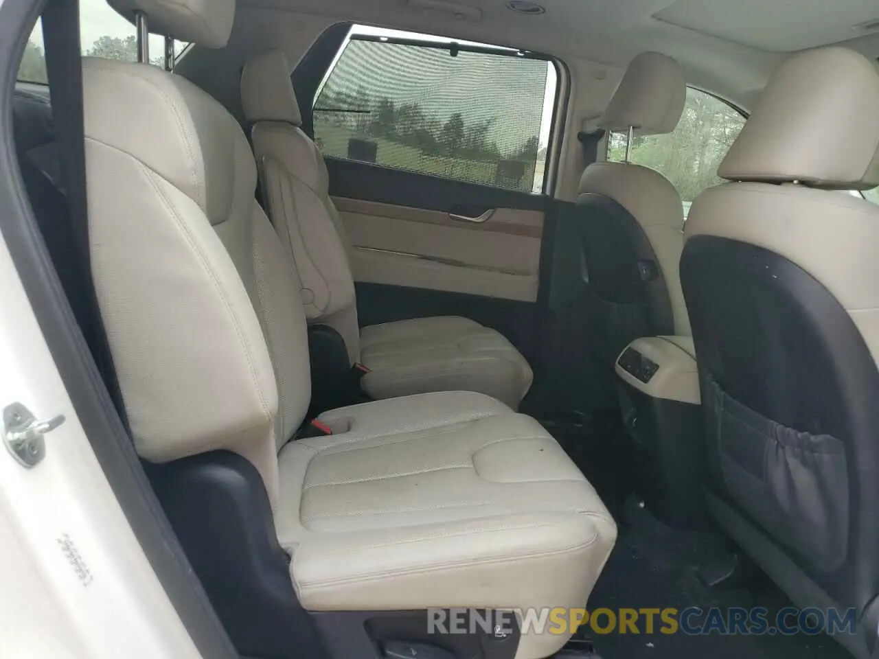 11 Photograph of a damaged car KM8R4DHE0NU340439 HYUNDAI PALISADE 2022