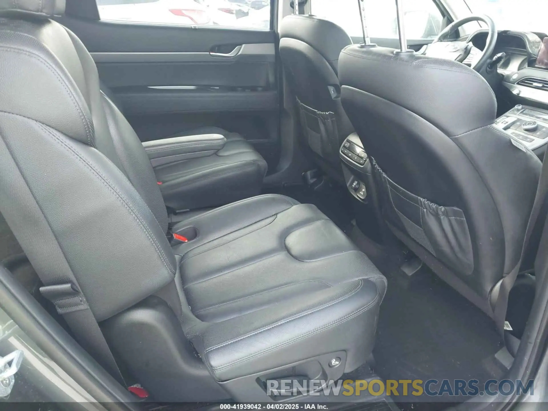 8 Photograph of a damaged car KM8R4DHE1NU418307 HYUNDAI PALISADE 2022