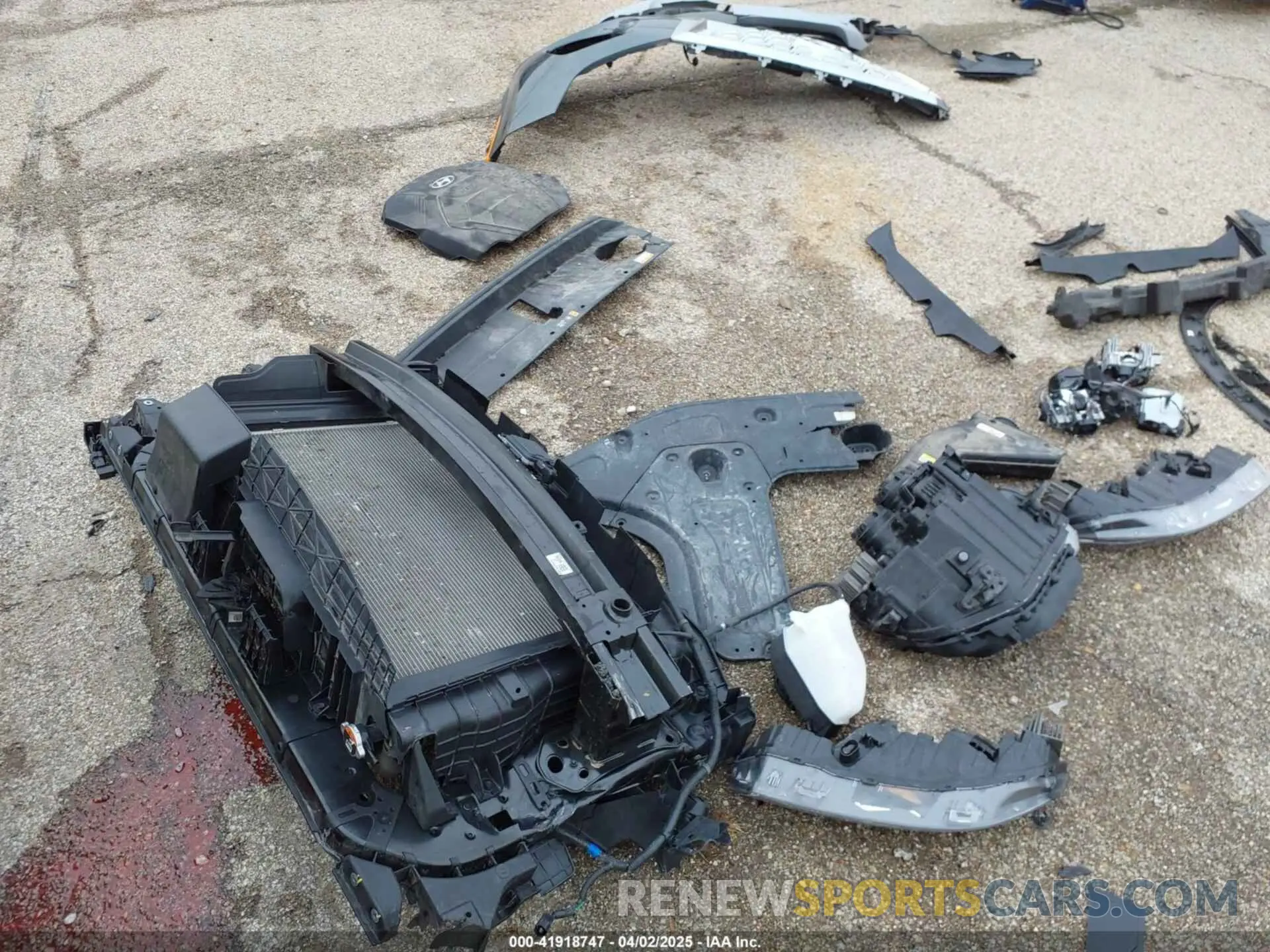 19 Photograph of a damaged car KM8R4DHE2NU460534 HYUNDAI PALISADE 2022