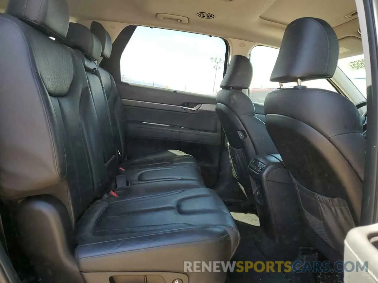 11 Photograph of a damaged car KM8R4DHE9NU415249 HYUNDAI PALISADE 2022