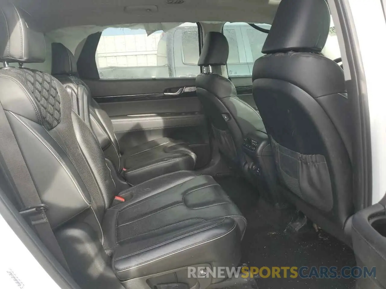 11 Photograph of a damaged car KM8R5DHE9NU476002 HYUNDAI PALISADE 2022