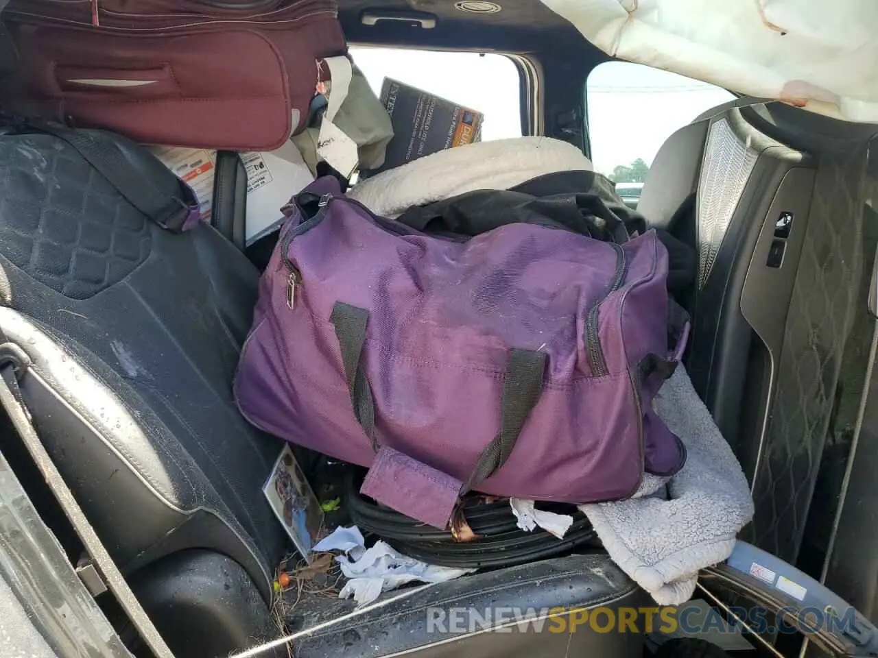 11 Photograph of a damaged car KM8R74HE6NU417063 HYUNDAI PALISADE 2022