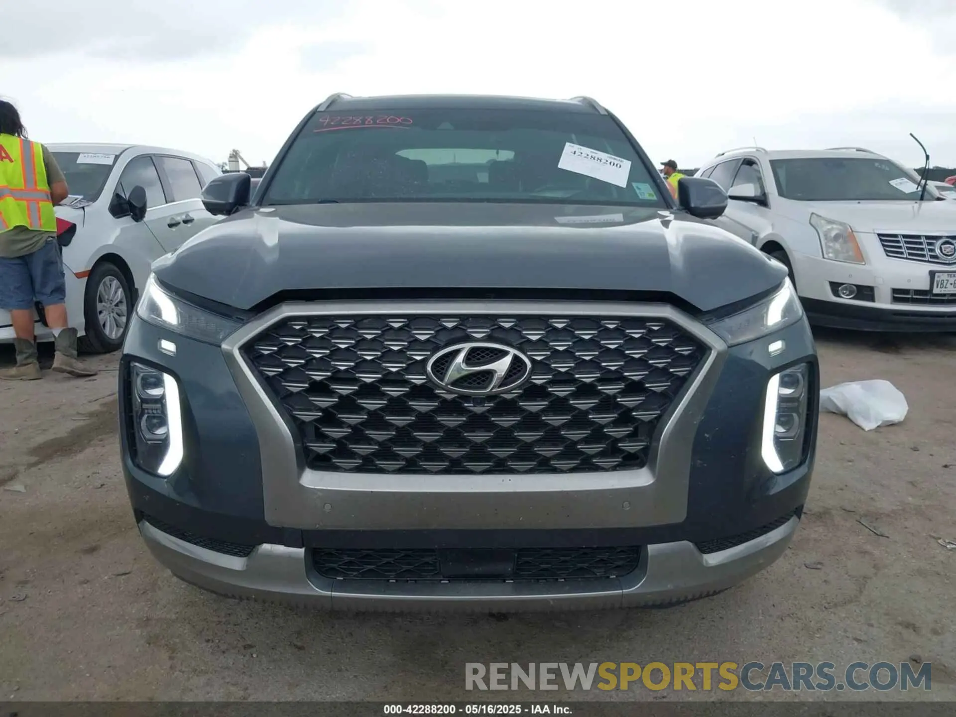 12 Photograph of a damaged car KM8R74HE9NU367162 HYUNDAI PALISADE 2022