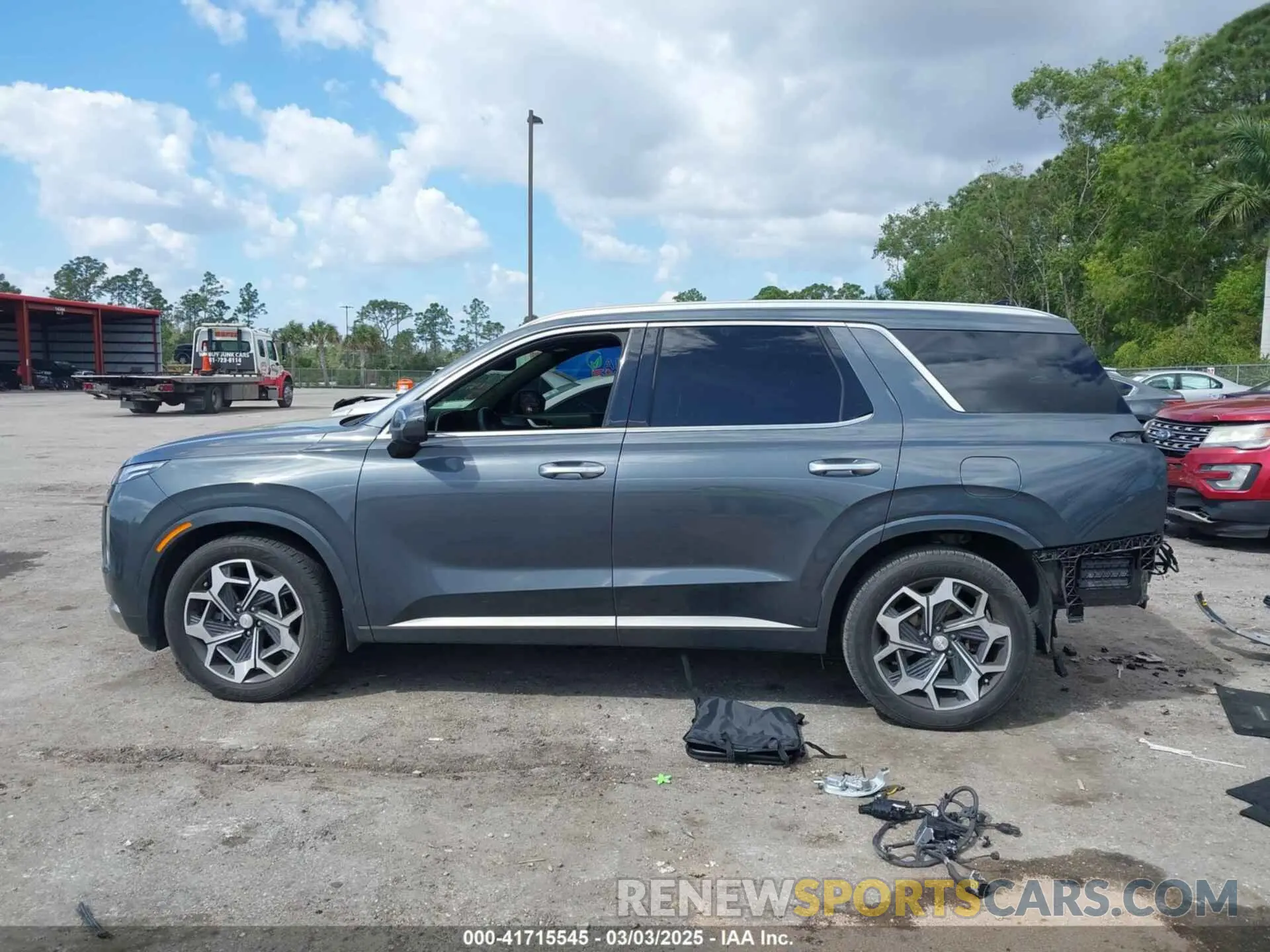 14 Photograph of a damaged car KM8R74HE9NU392837 HYUNDAI PALISADE 2022