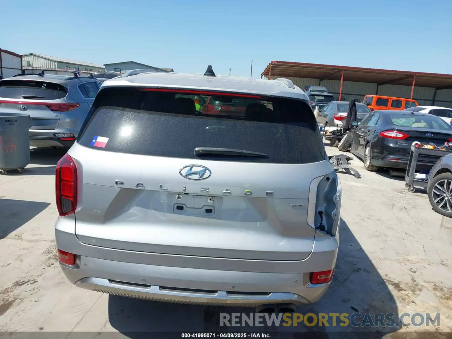 17 Photograph of a damaged car KM8R7DHE2NU367794 HYUNDAI PALISADE 2022