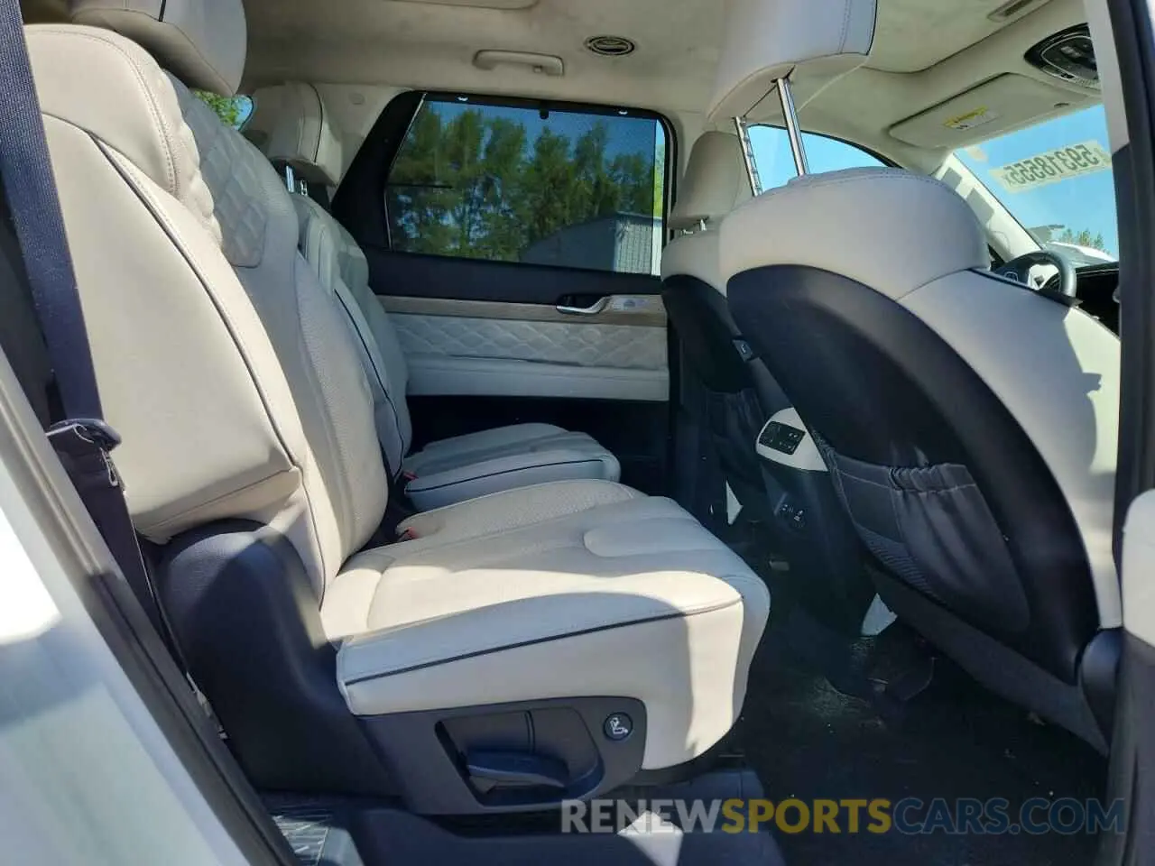 11 Photograph of a damaged car KM8R7DHE2NU430084 HYUNDAI PALISADE 2022