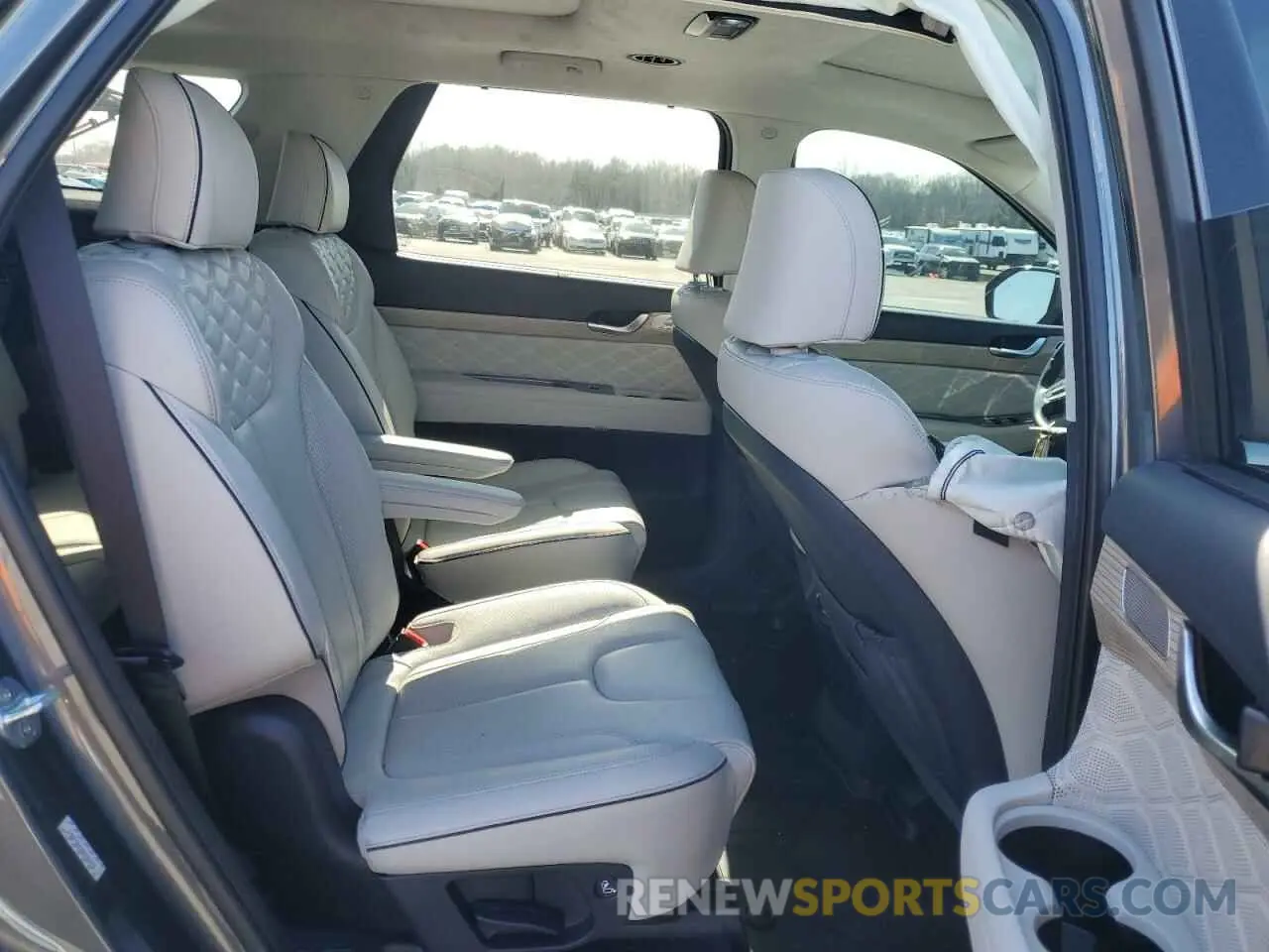 11 Photograph of a damaged car KM8R7DHE6NU392875 HYUNDAI PALISADE 2022