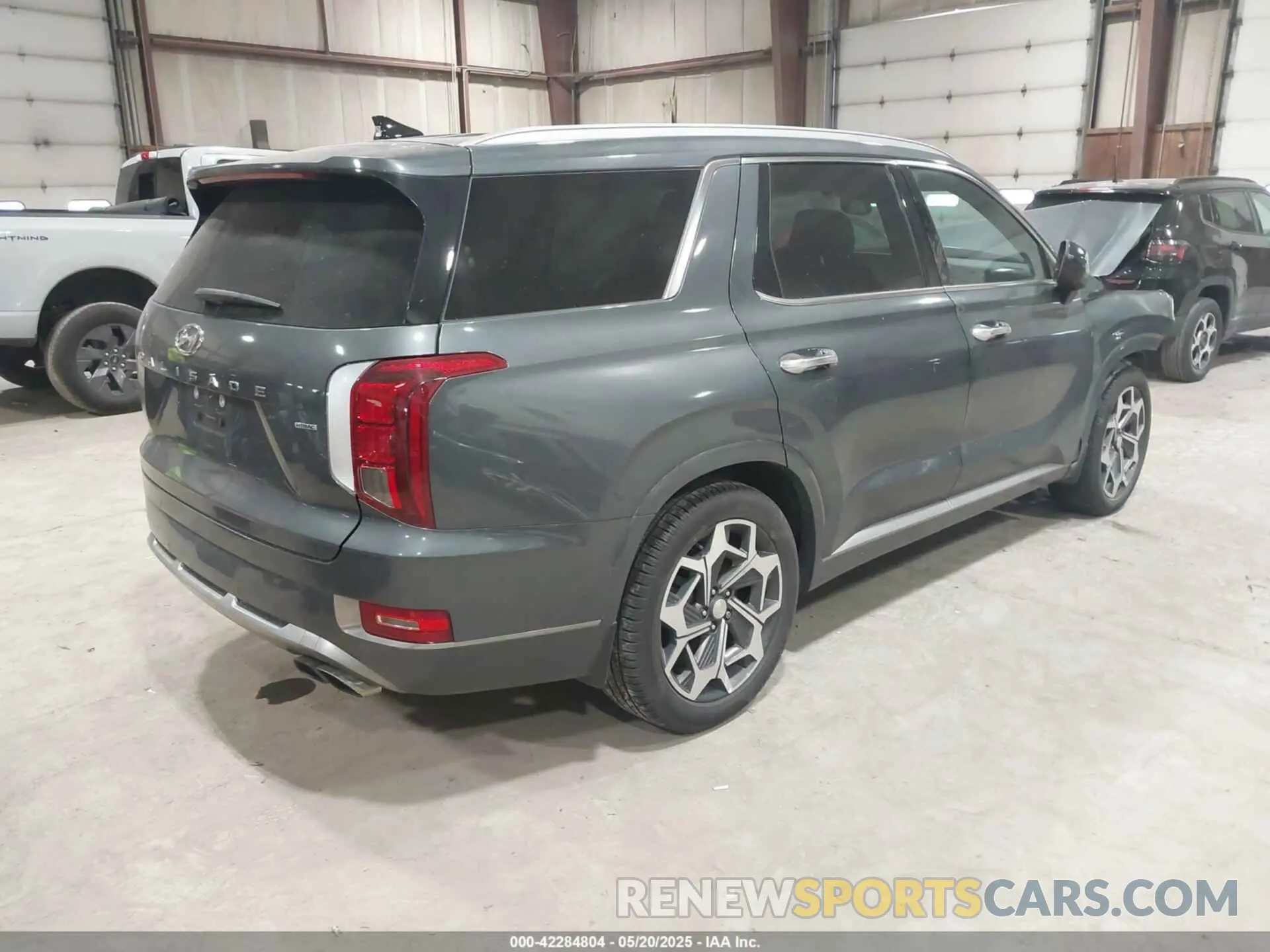 4 Photograph of a damaged car KM8R7DHE8NU361272 HYUNDAI PALISADE 2022