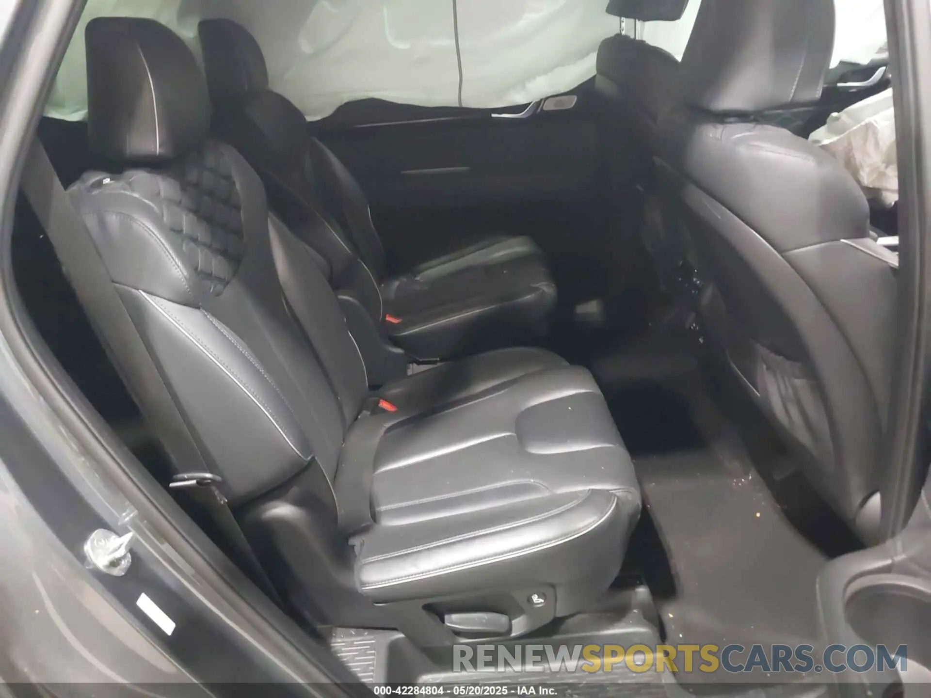 8 Photograph of a damaged car KM8R7DHE8NU361272 HYUNDAI PALISADE 2022