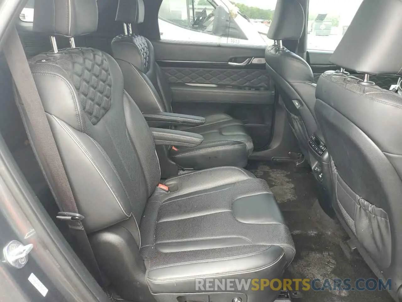 11 Photograph of a damaged car KM8R7DHE8NU483775 HYUNDAI PALISADE 2022