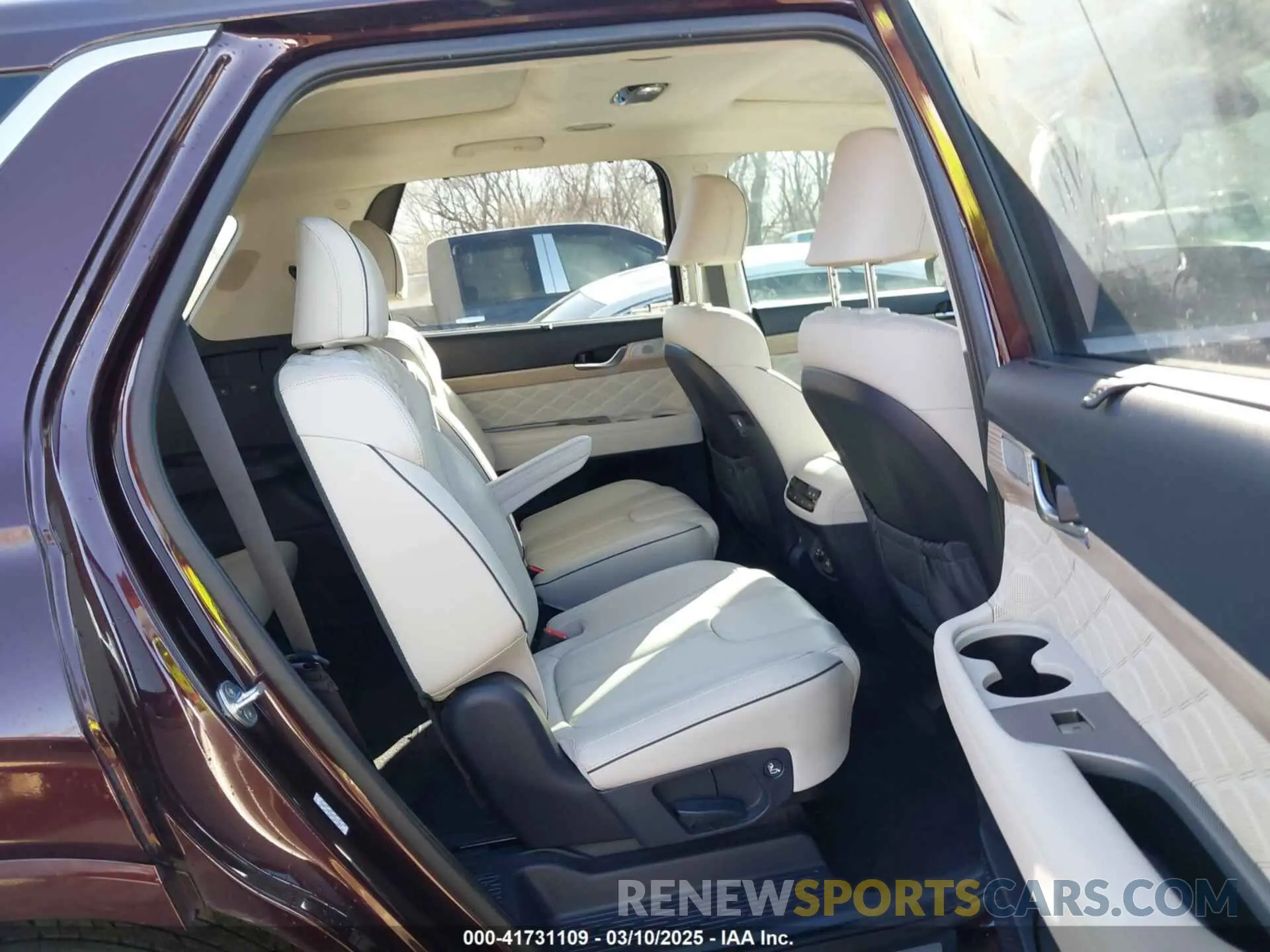 8 Photograph of a damaged car KM8R7DHE9NU361569 HYUNDAI PALISADE 2022