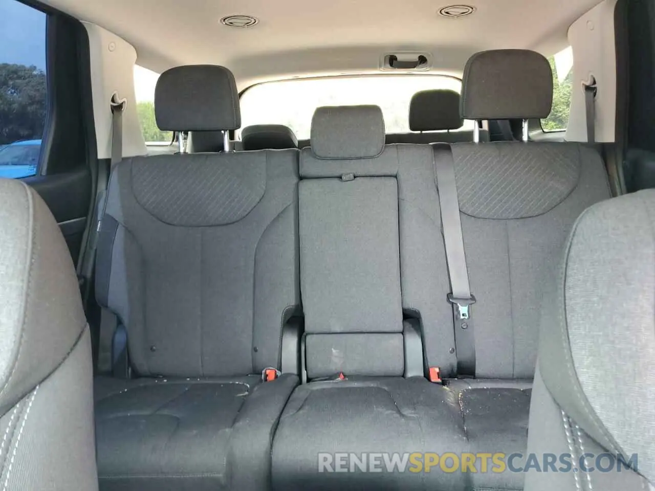 10 Photograph of a damaged car KM8R1DGE8PU590833 HYUNDAI PALISADE 2023