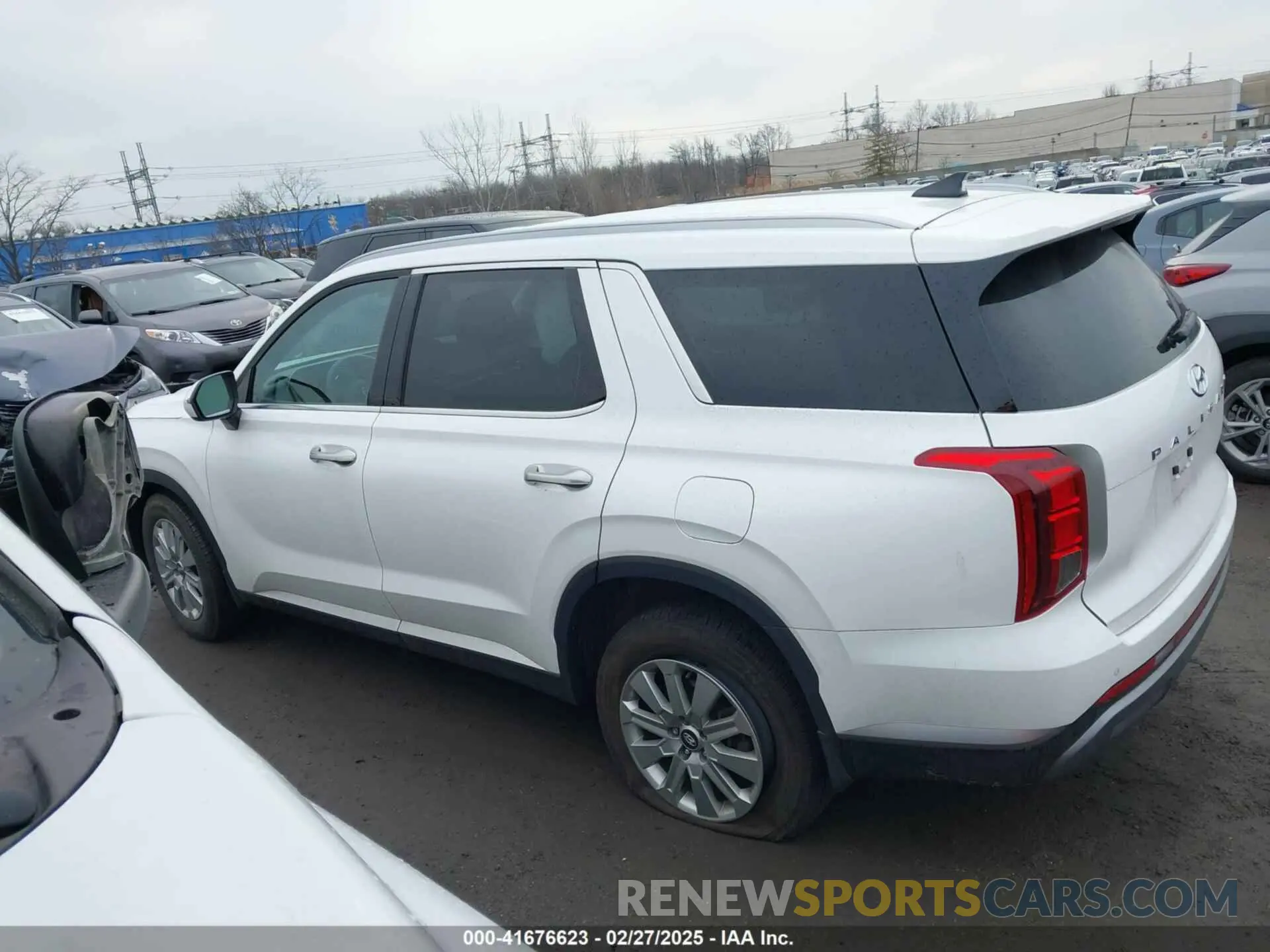 14 Photograph of a damaged car KM8R2DGE3PU642821 HYUNDAI PALISADE 2023