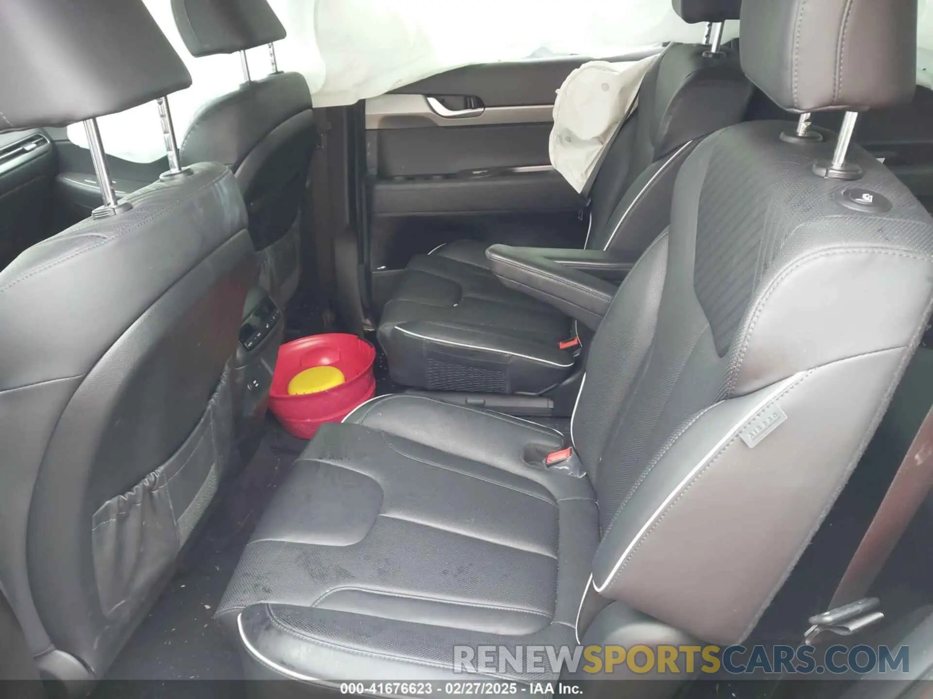 8 Photograph of a damaged car KM8R2DGE3PU642821 HYUNDAI PALISADE 2023
