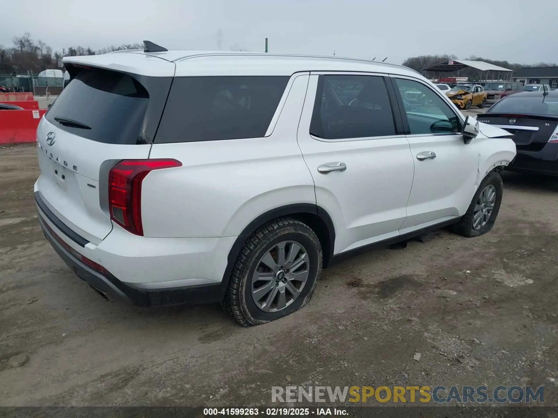4 Photograph of a damaged car KM8R2DGE9PU517080 HYUNDAI PALISADE 2023