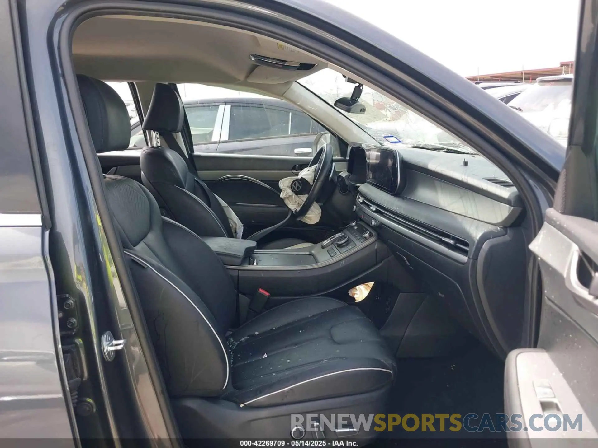 5 Photograph of a damaged car KM8R2DGE9PU590806 HYUNDAI PALISADE 2023