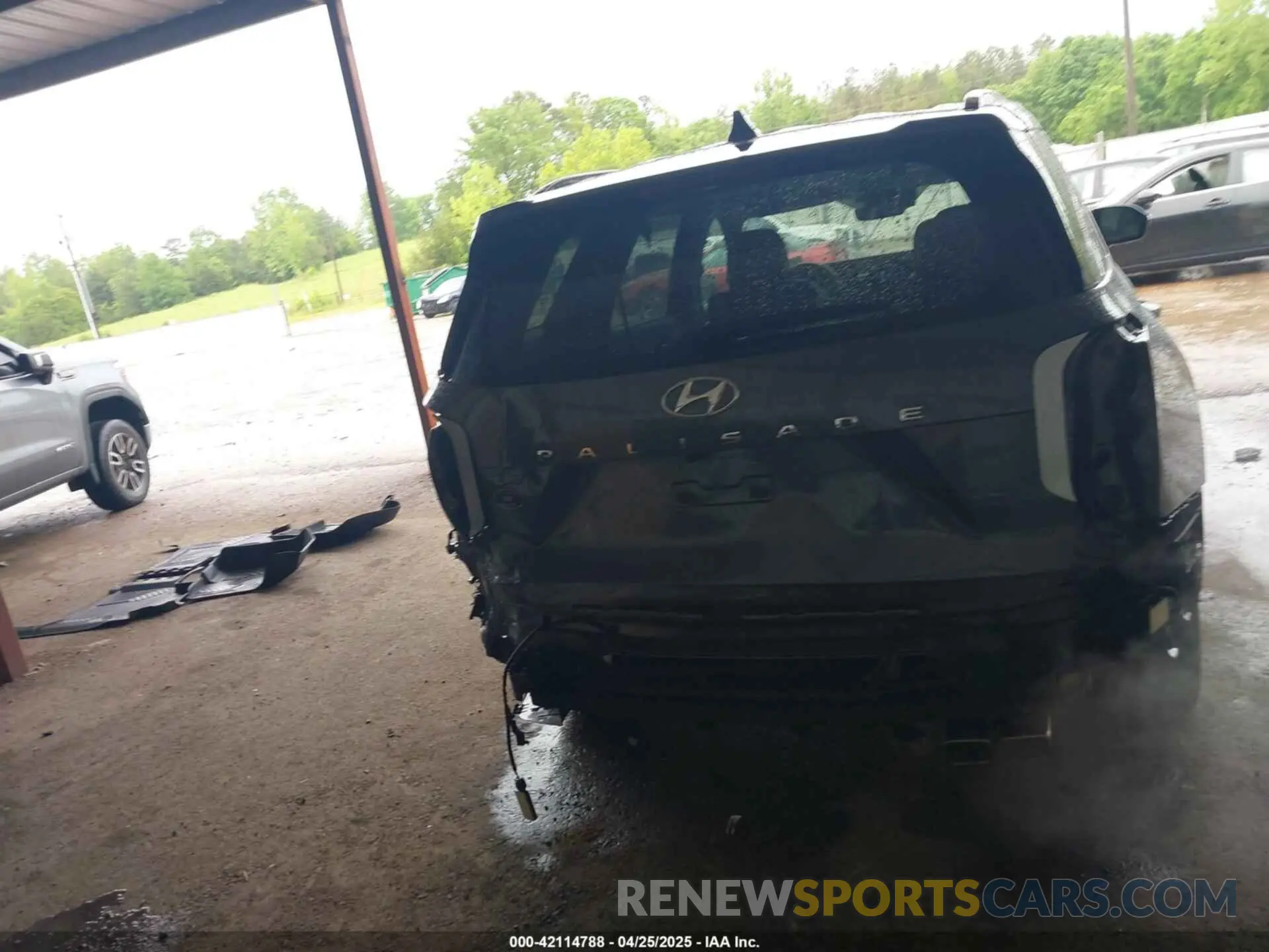17 Photograph of a damaged car KM8R34GEXPU578788 HYUNDAI PALISADE 2023