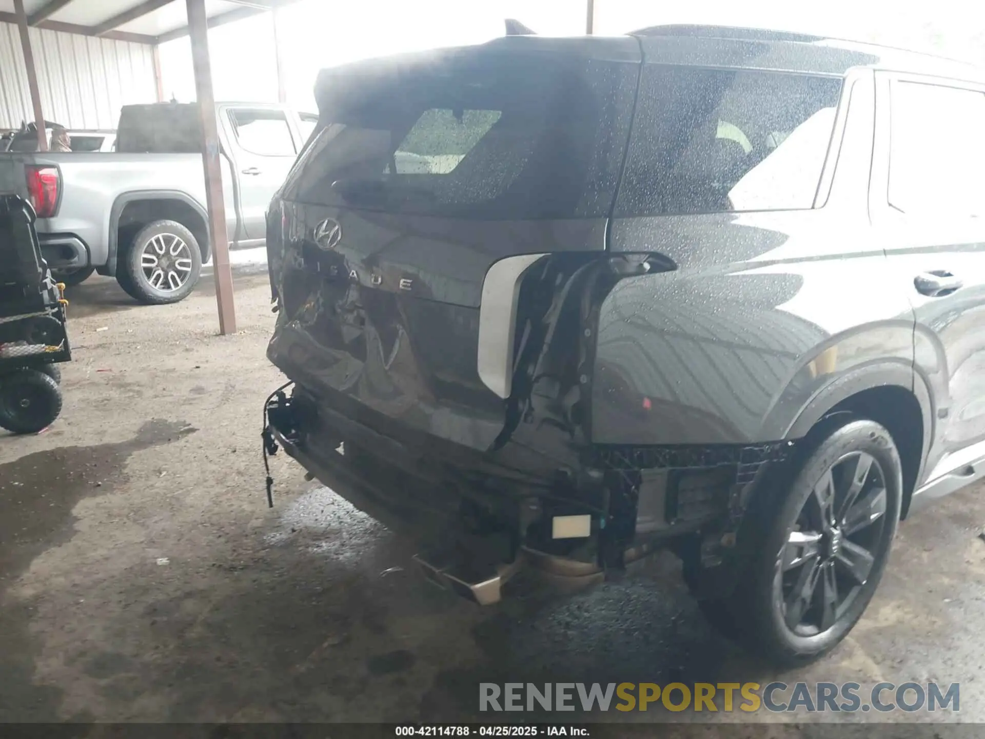 19 Photograph of a damaged car KM8R34GEXPU578788 HYUNDAI PALISADE 2023
