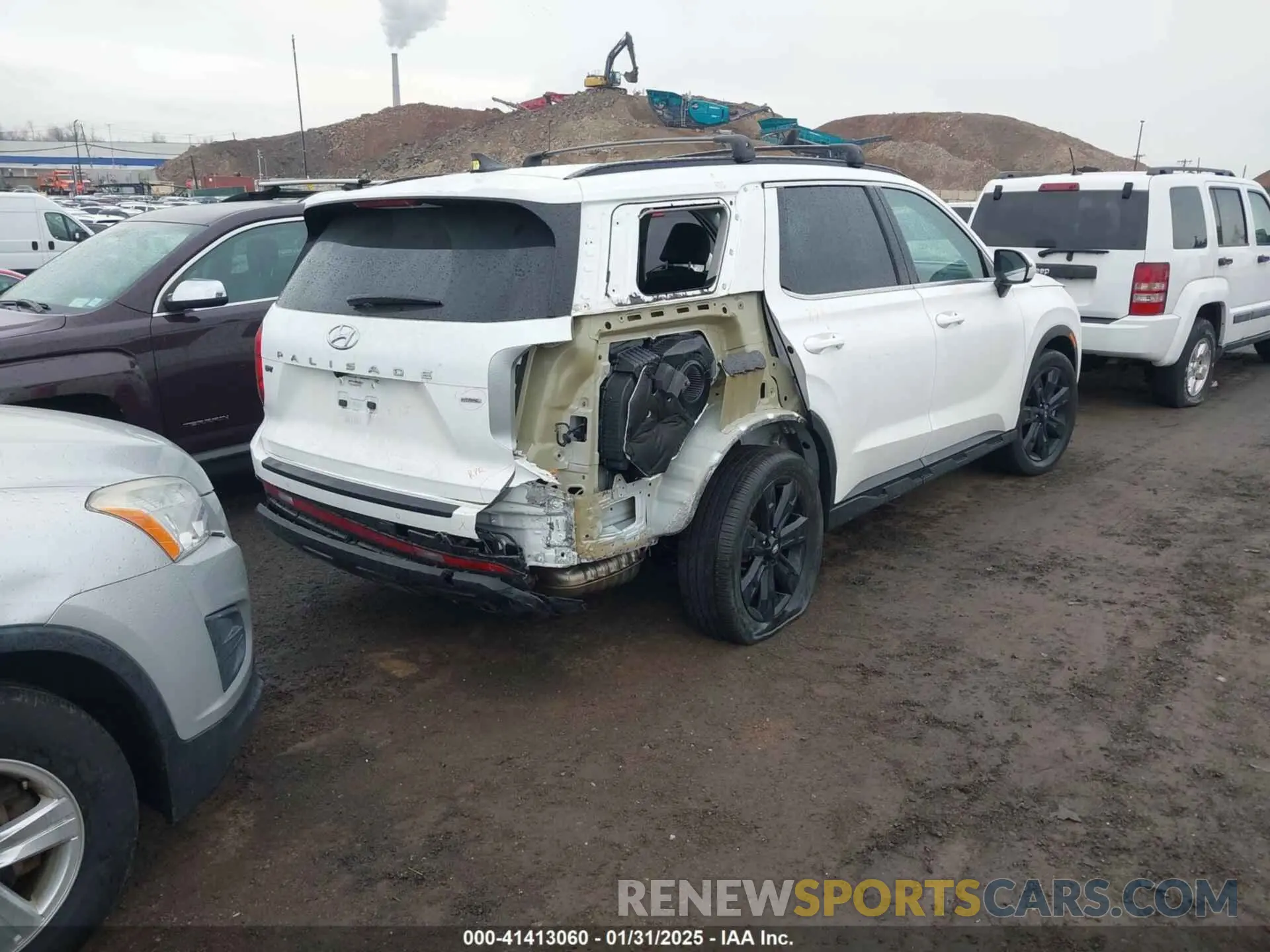 4 Photograph of a damaged car KM8R3DGE5PU602396 HYUNDAI PALISADE 2023