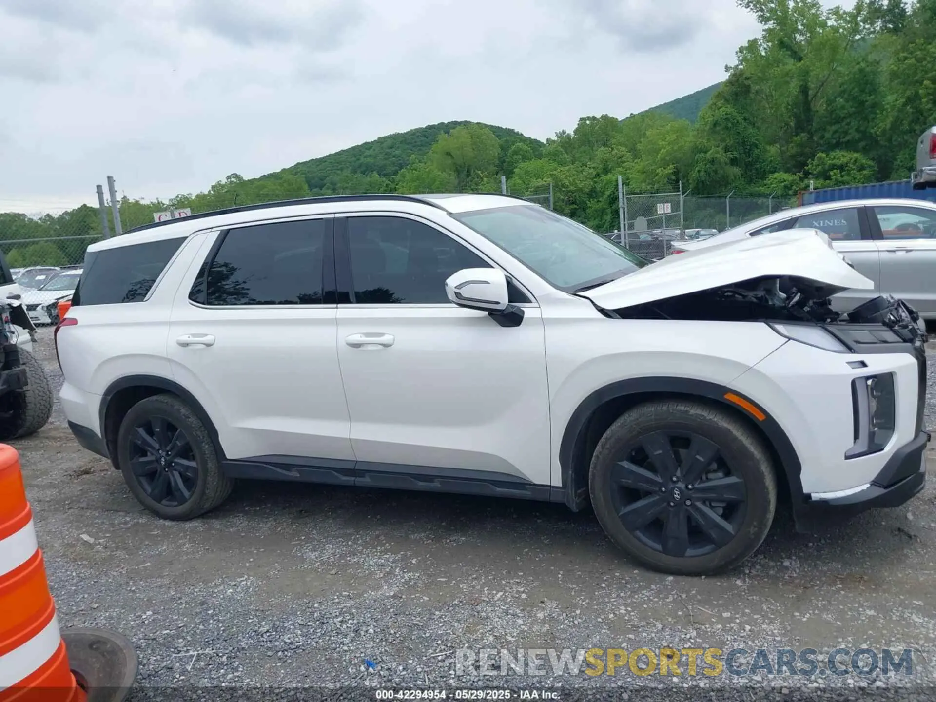 13 Photograph of a damaged car KM8R3DGE8PU533011 HYUNDAI PALISADE 2023