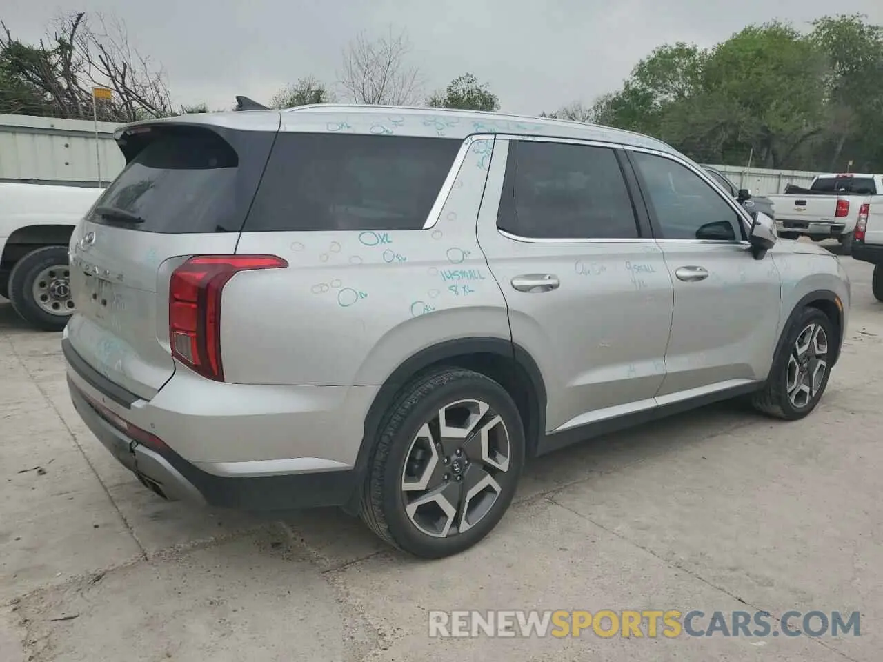 3 Photograph of a damaged car KM8R44GE9PU532186 HYUNDAI PALISADE 2023