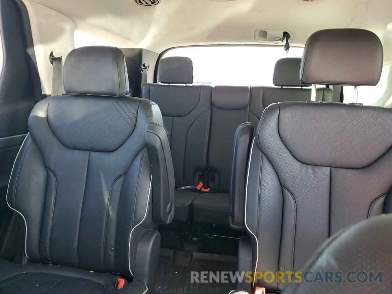 10 Photograph of a damaged car KM8R4DGE1PU527287 HYUNDAI PALISADE 2023