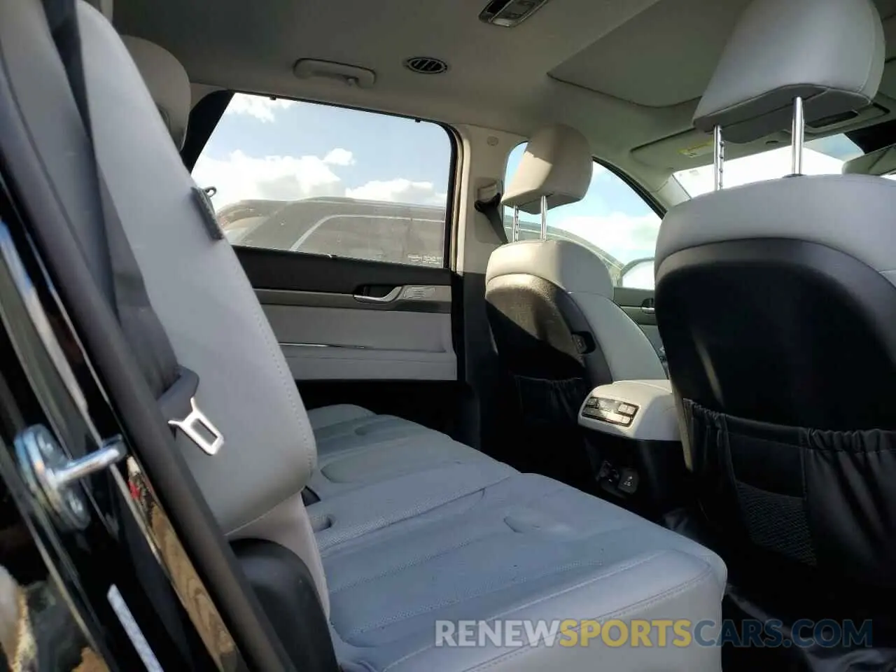 11 Photograph of a damaged car KM8R4DGE1PU595489 HYUNDAI PALISADE 2023