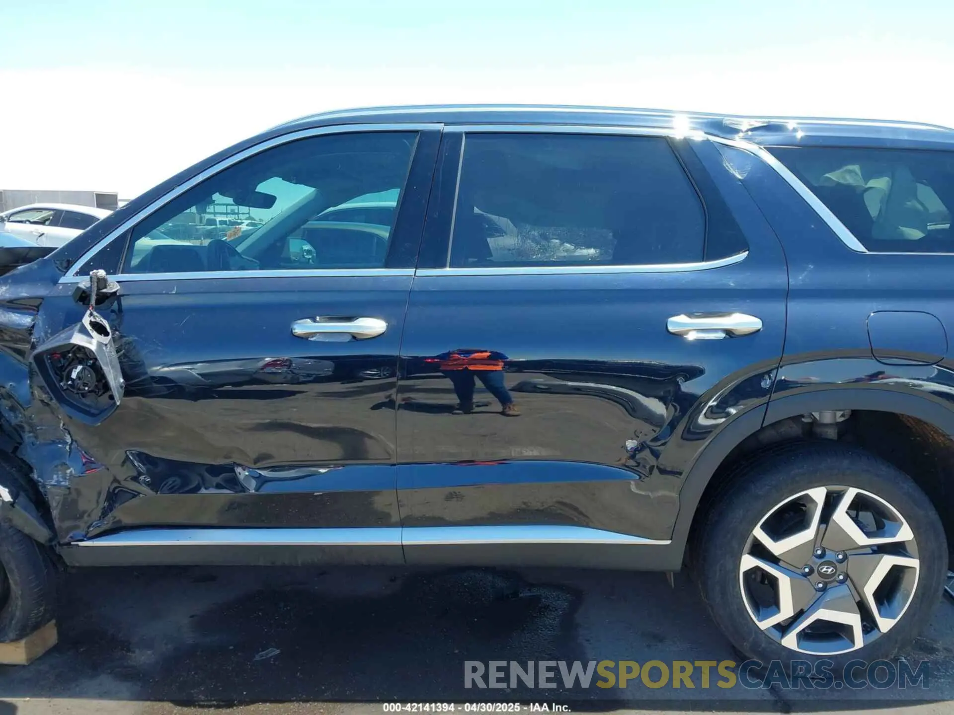 14 Photograph of a damaged car KM8R4DGE3PU575633 HYUNDAI PALISADE 2023