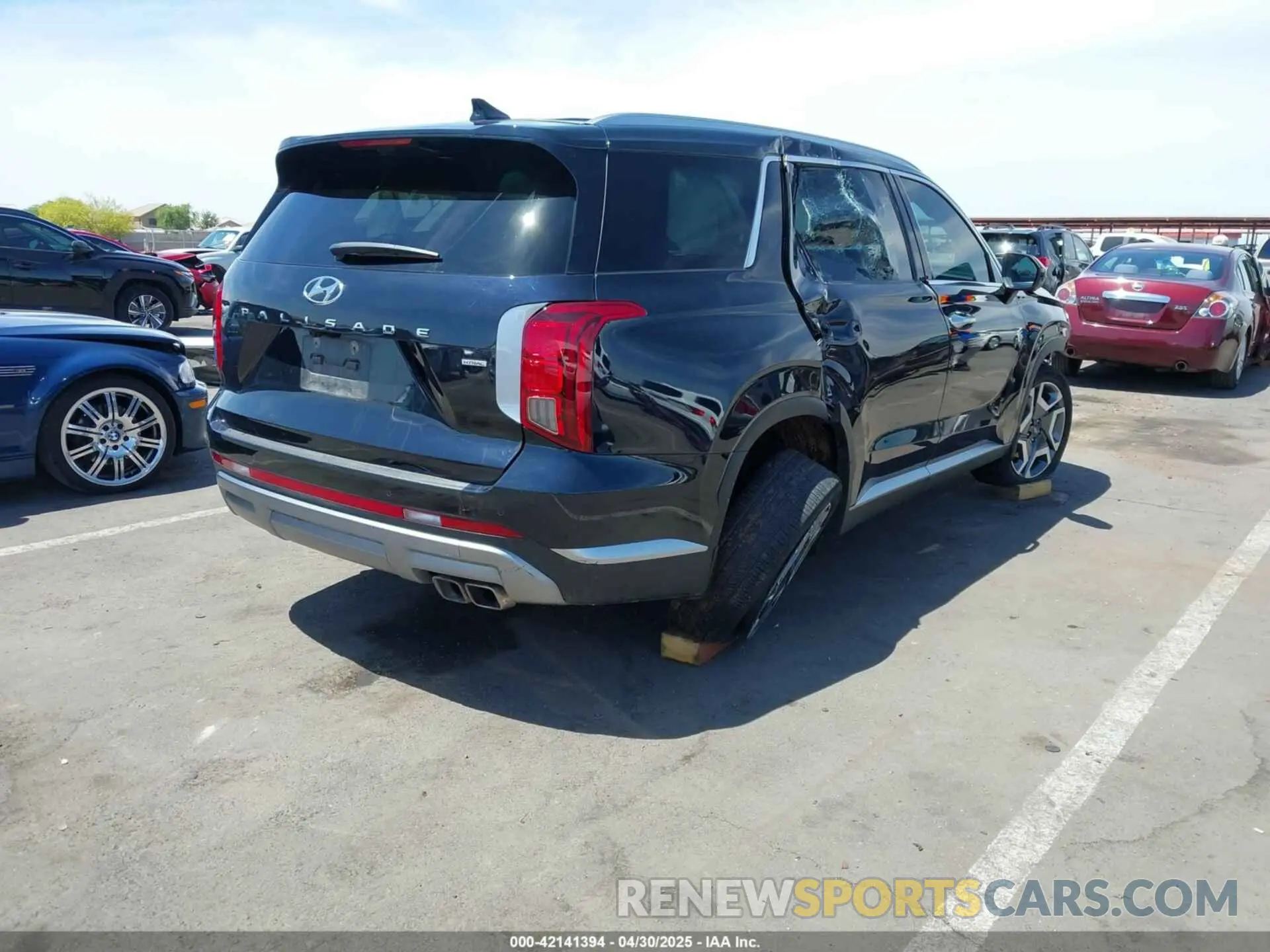 4 Photograph of a damaged car KM8R4DGE3PU575633 HYUNDAI PALISADE 2023