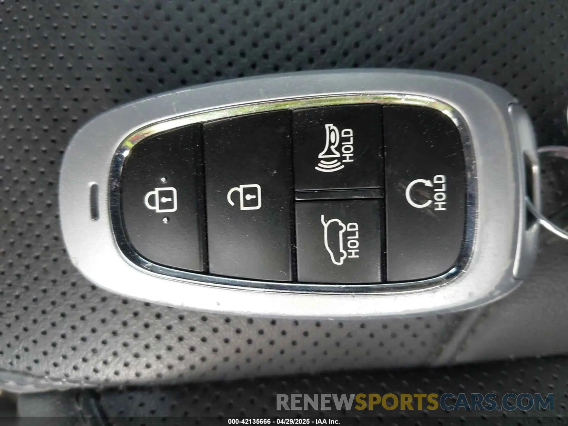 11 Photograph of a damaged car KM8R4DGE5PU570952 HYUNDAI PALISADE 2023