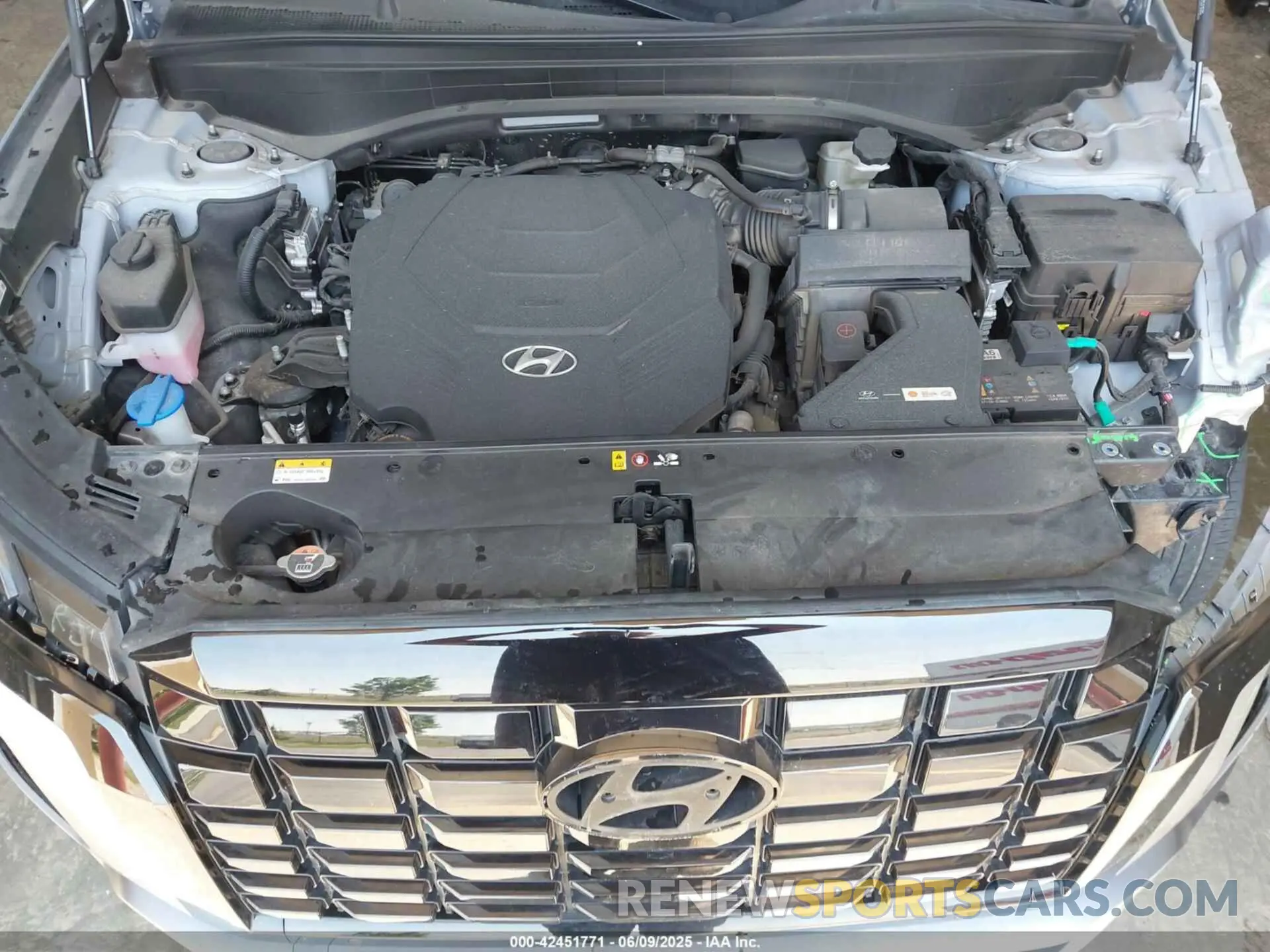 10 Photograph of a damaged car KM8R4DGE7PU574761 HYUNDAI PALISADE 2023