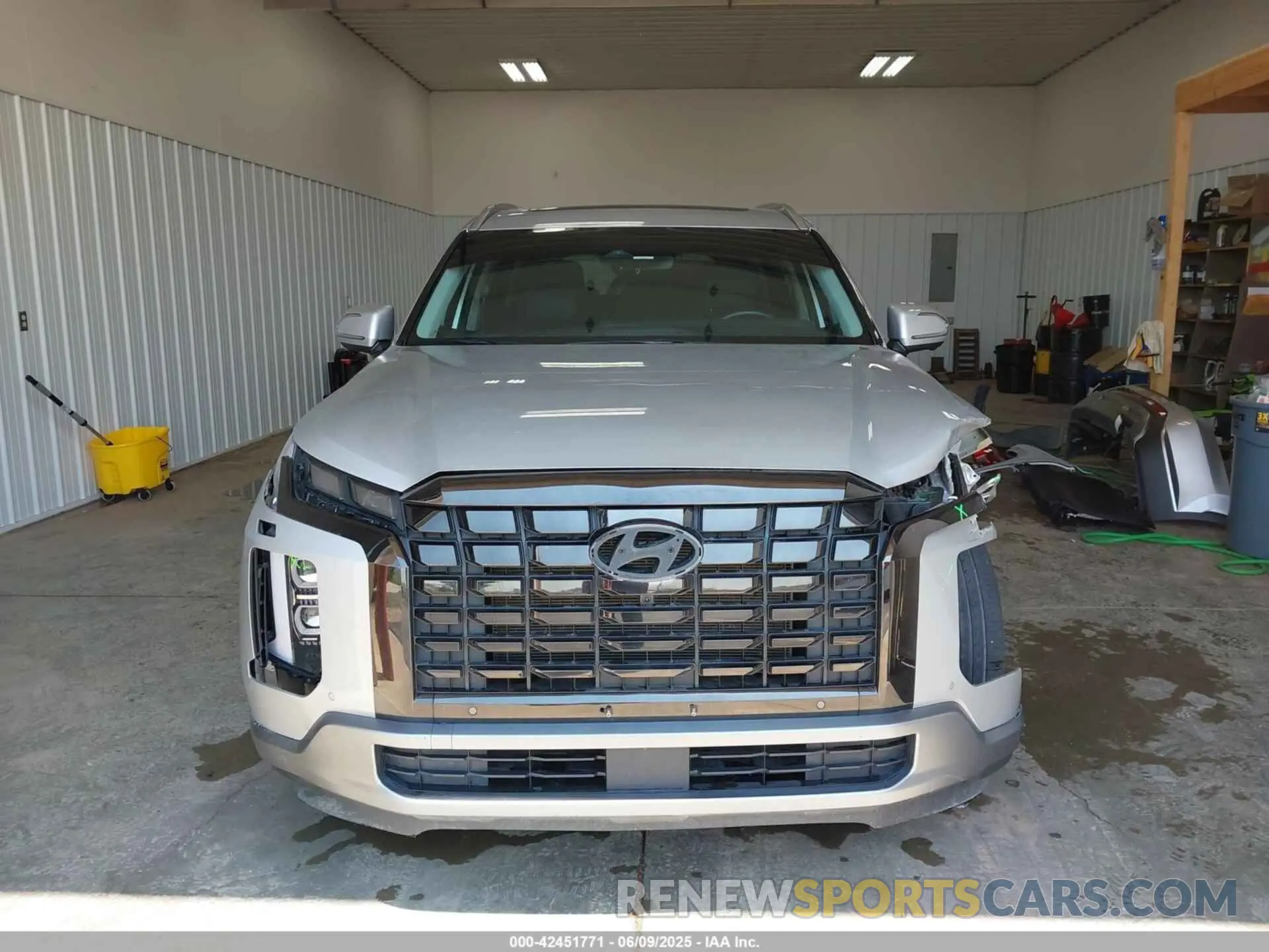 13 Photograph of a damaged car KM8R4DGE7PU574761 HYUNDAI PALISADE 2023