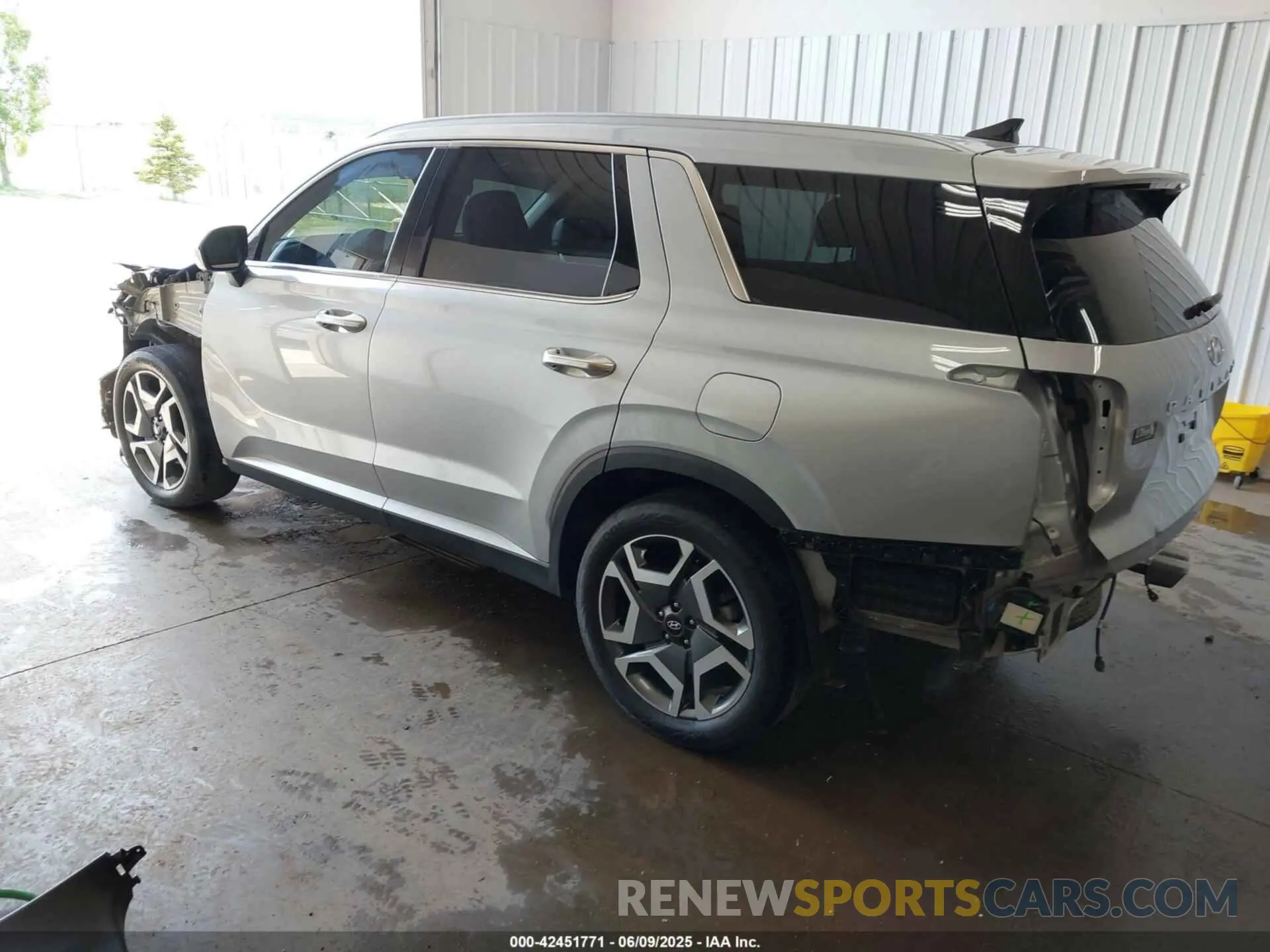3 Photograph of a damaged car KM8R4DGE7PU574761 HYUNDAI PALISADE 2023
