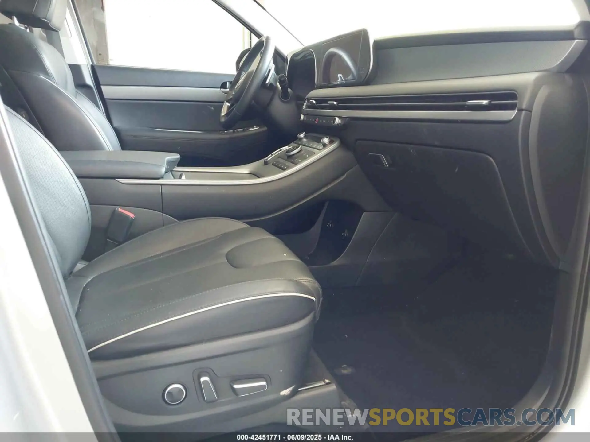 5 Photograph of a damaged car KM8R4DGE7PU574761 HYUNDAI PALISADE 2023
