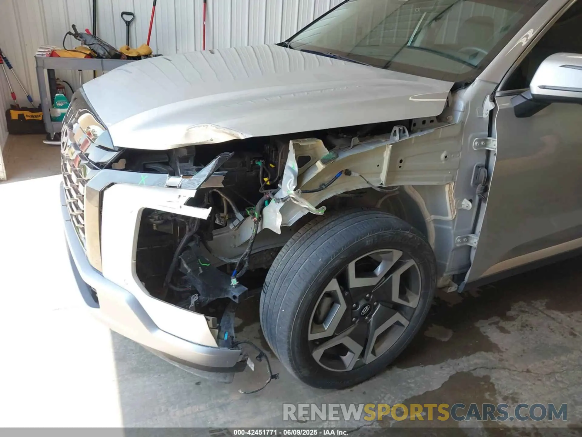 6 Photograph of a damaged car KM8R4DGE7PU574761 HYUNDAI PALISADE 2023
